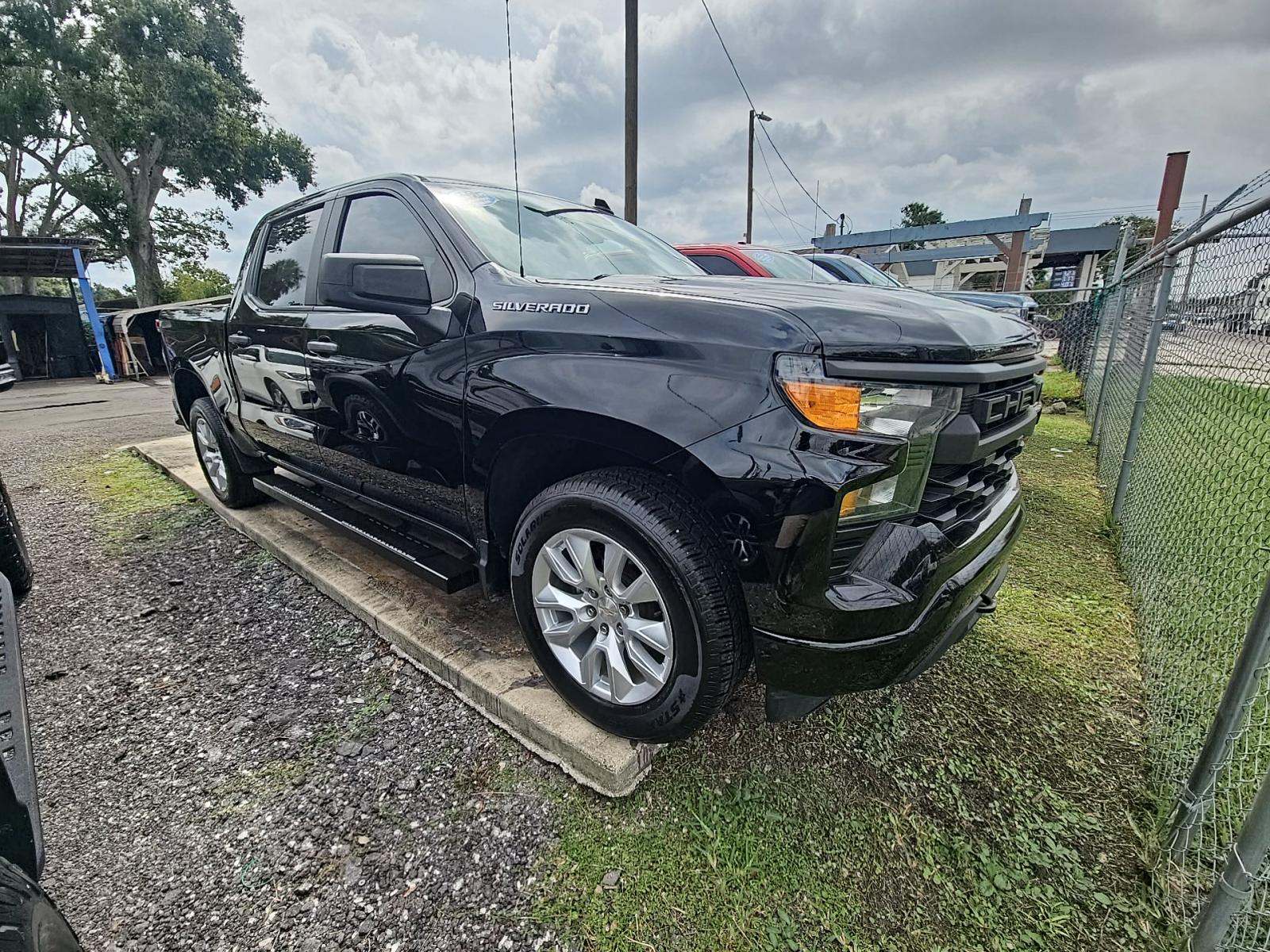 2022 Chevrolet Silverado 1500 Custom RWD