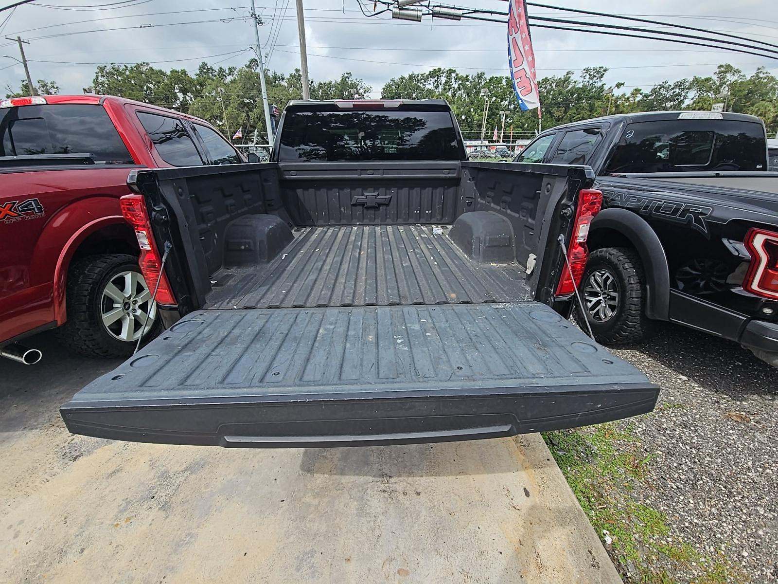 2022 Chevrolet Silverado 1500 Custom RWD