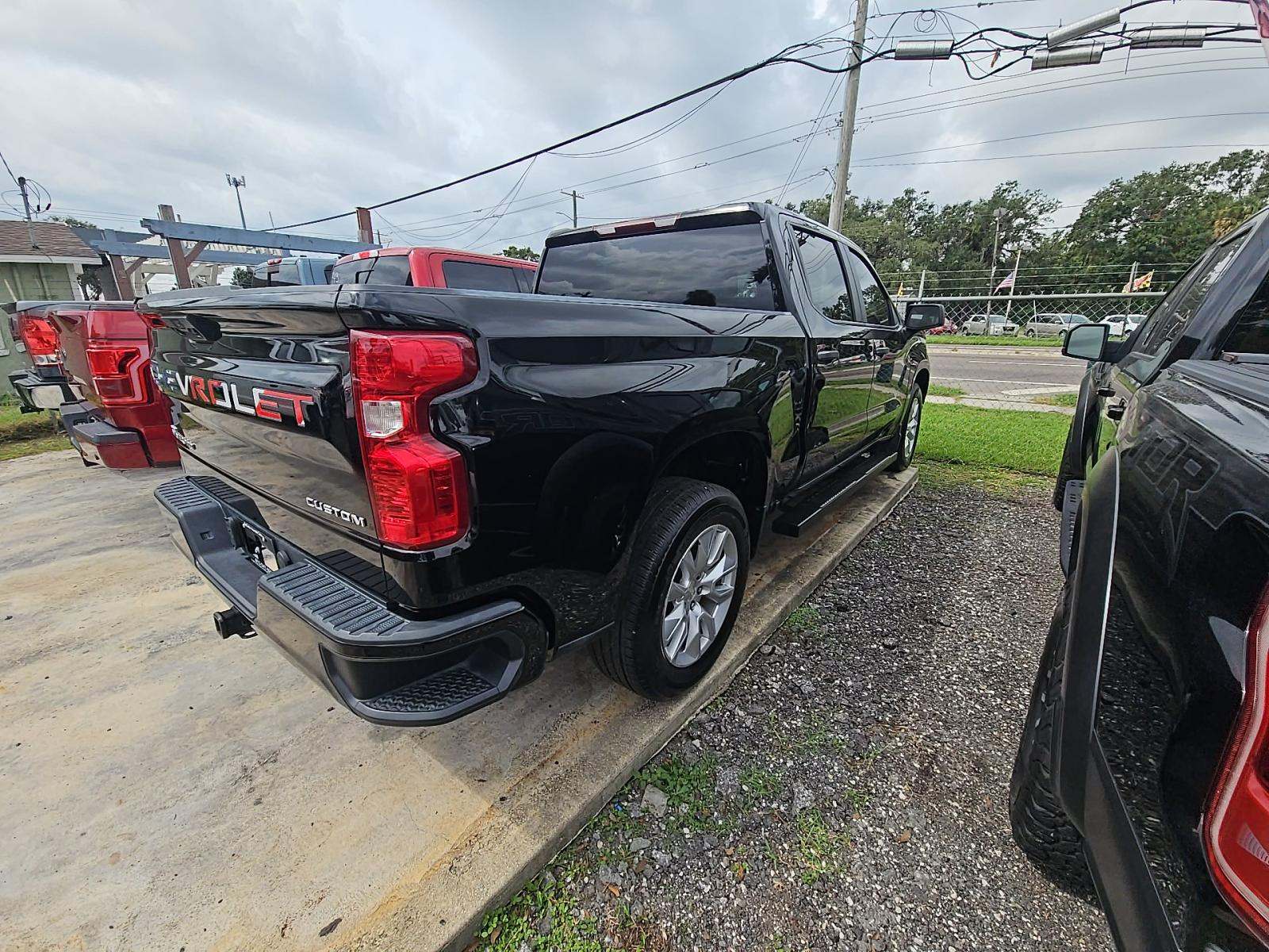 2022 Chevrolet Silverado 1500 Custom RWD