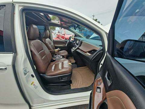 2015 Toyota Sienna Limited Premium FWD