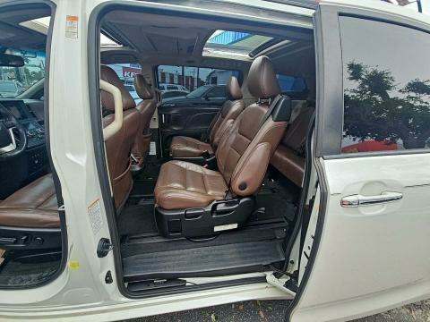 2015 Toyota Sienna Limited Premium FWD