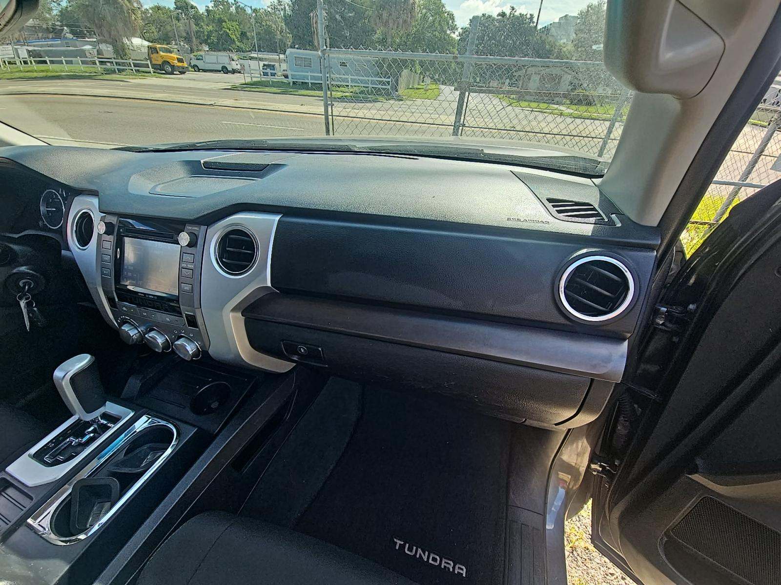 2017 Toyota Tundra SR5 RWD