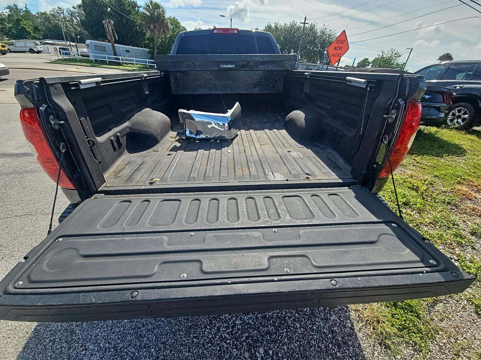 2017 Toyota Tundra SR5 RWD