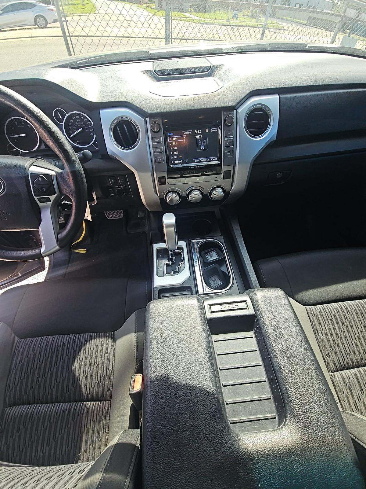 2017 Toyota Tundra SR5 RWD