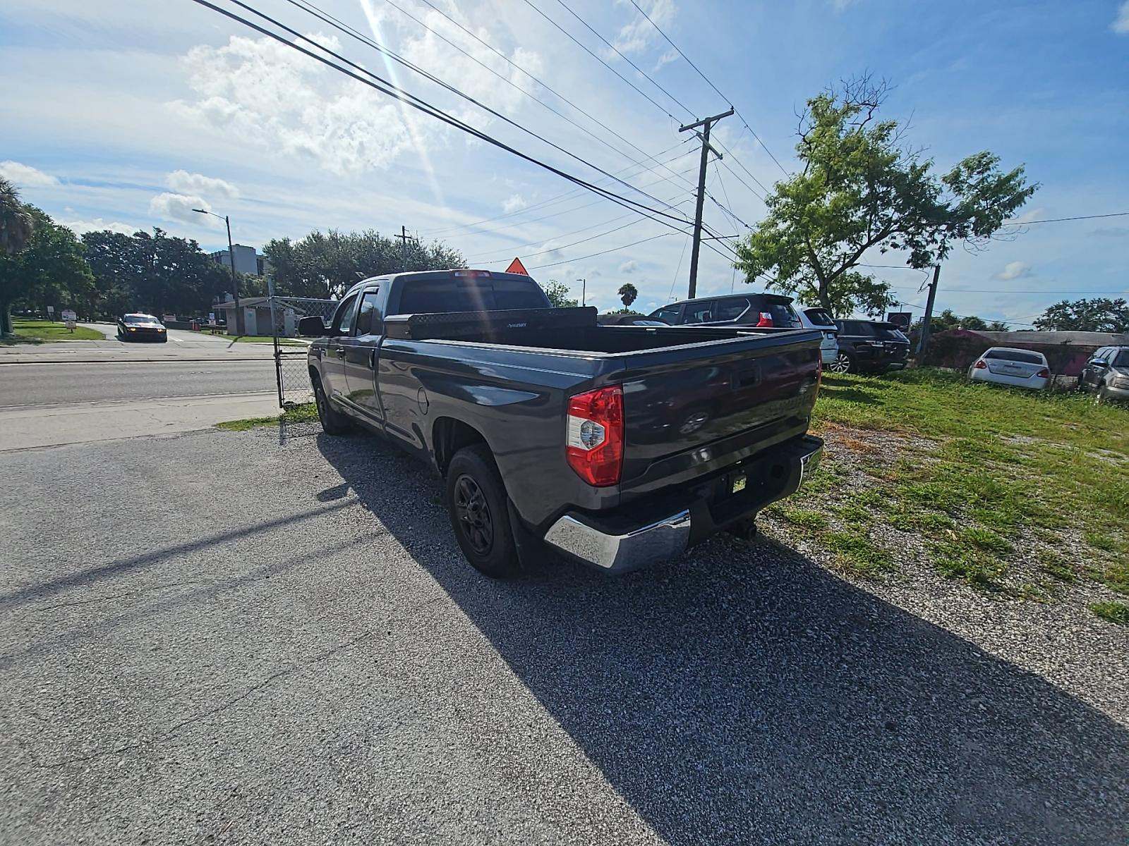 2017 Toyota Tundra SR5 RWD