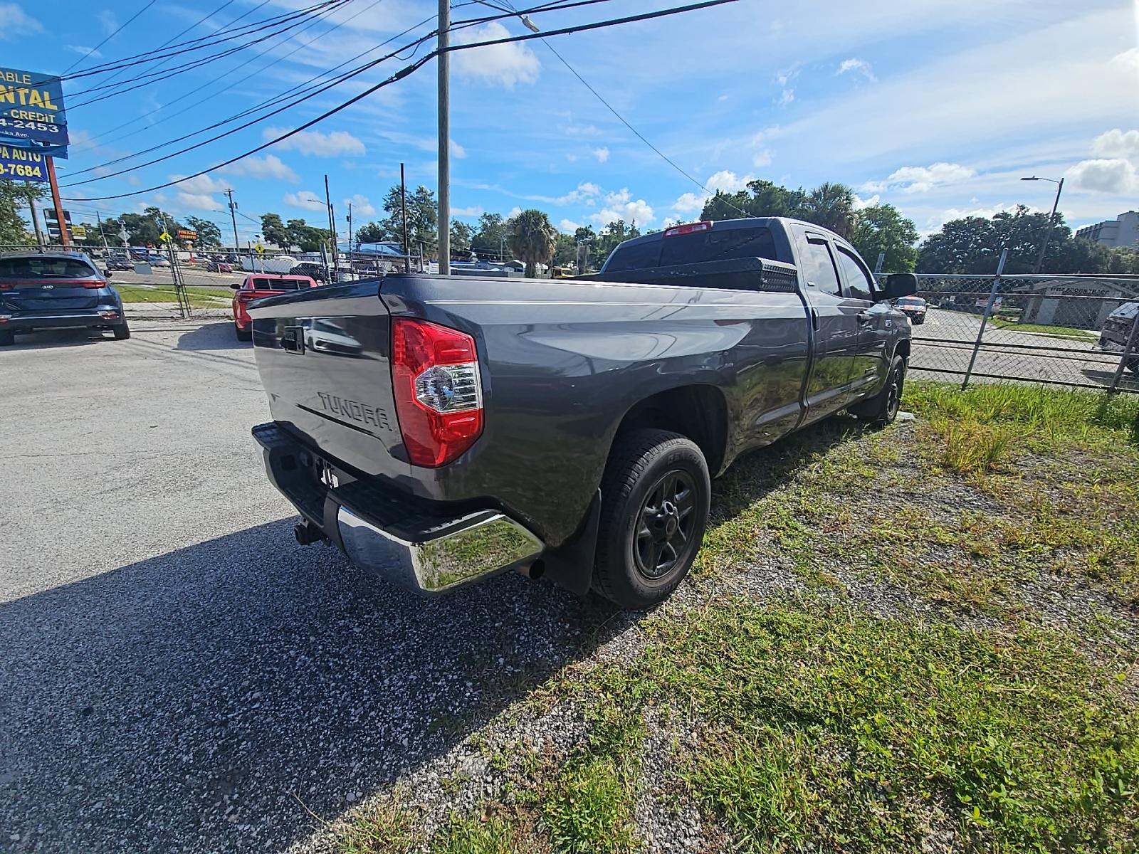 2017 Toyota Tundra SR5 RWD