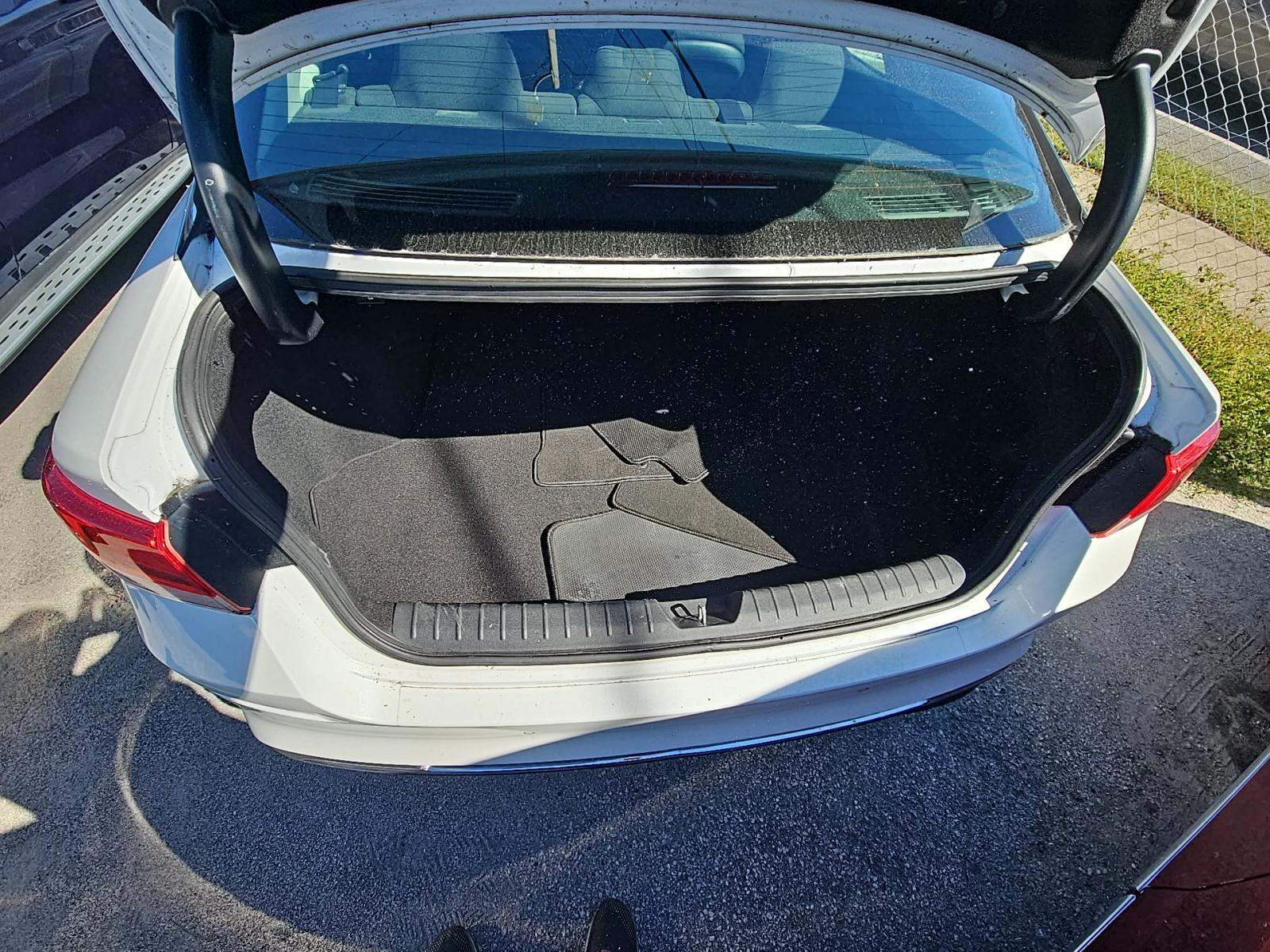 2019 Kia Optima LX FWD