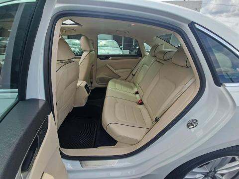 2017 Volkswagen Passat 1.8T SE FWD