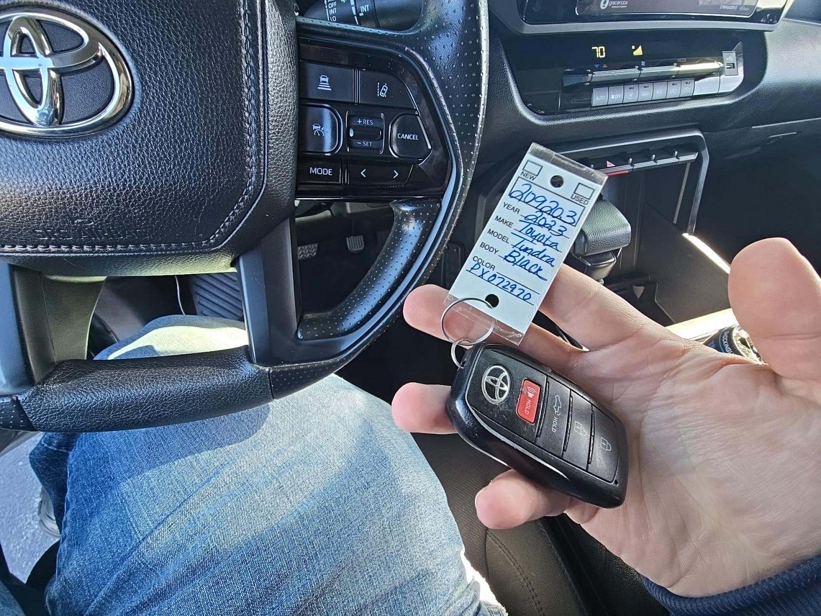 2023 Toyota Tundra SR5 AWD