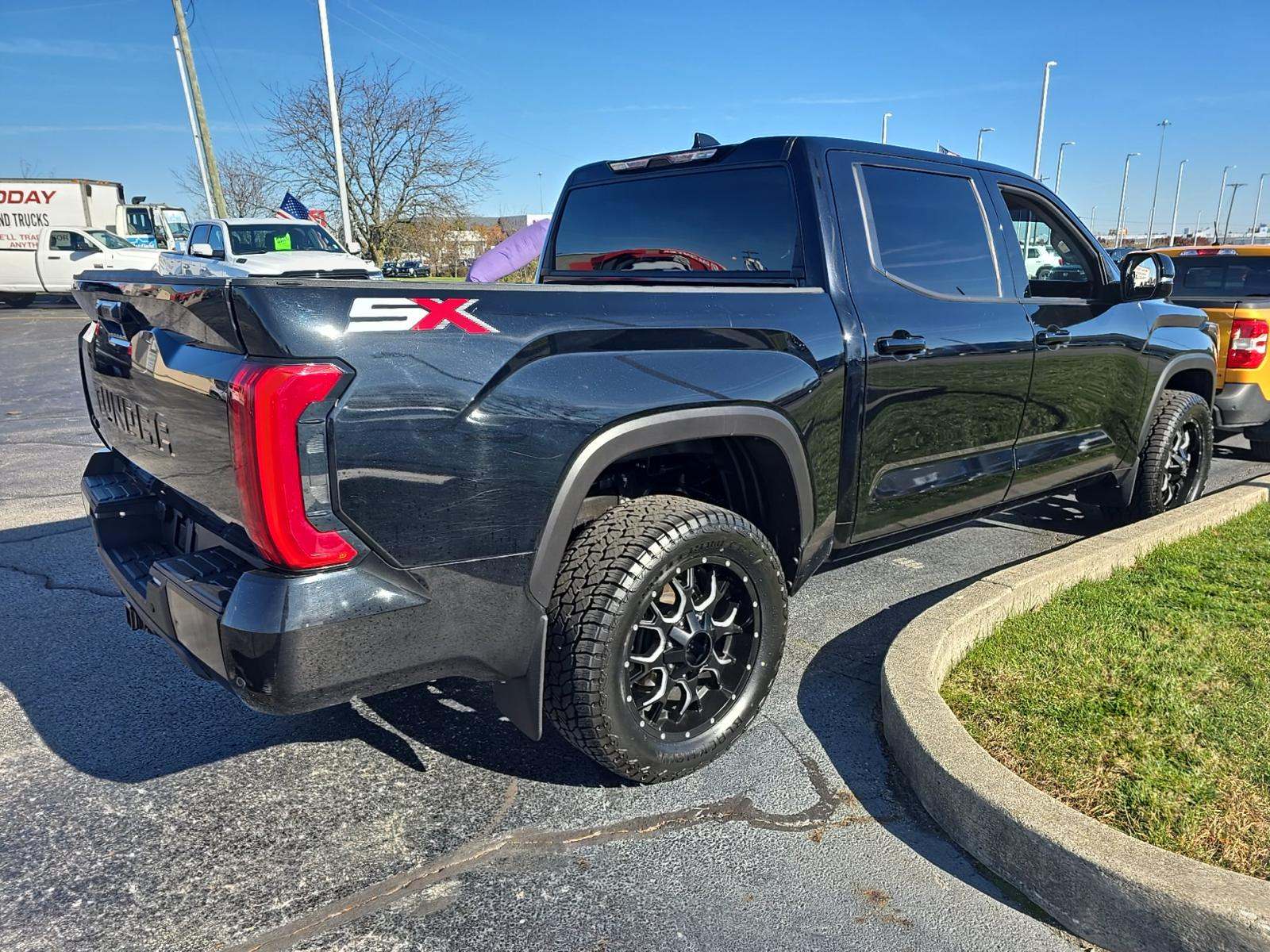 2023 Toyota Tundra SR5 AWD