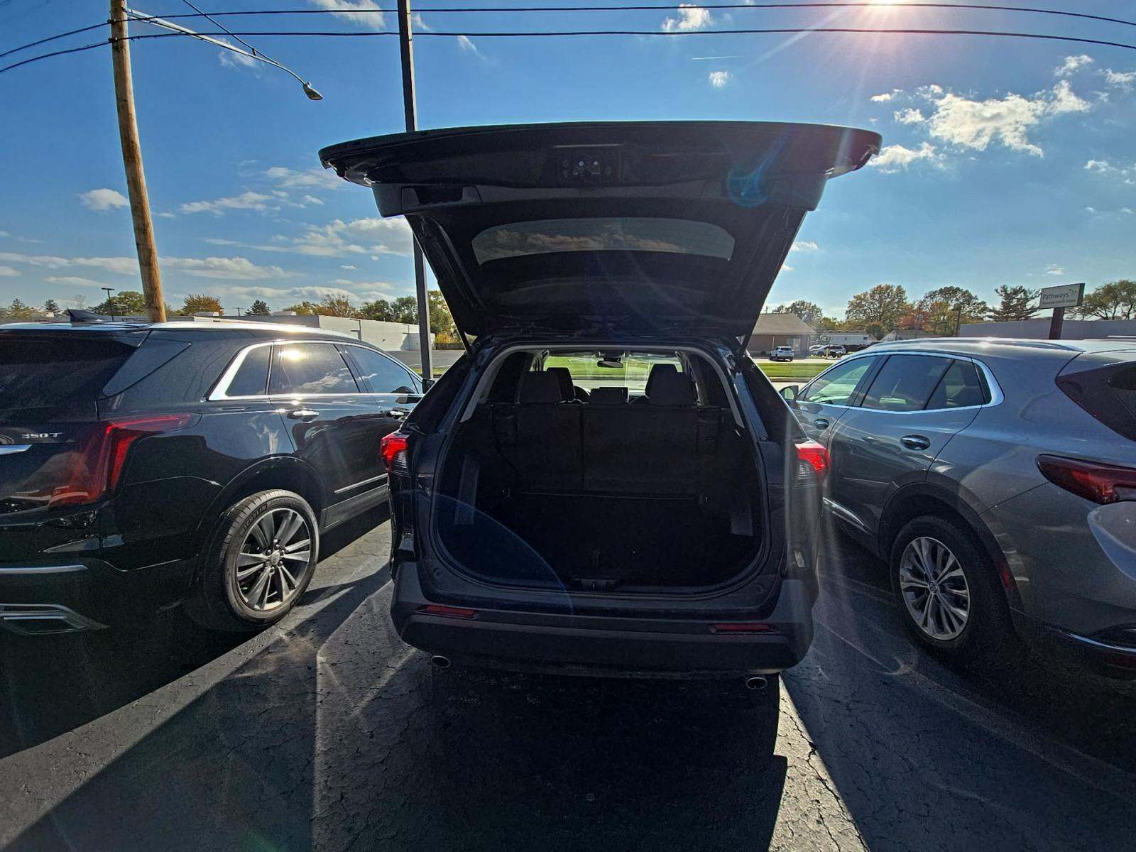 2023 Toyota RAV4 LE FWD