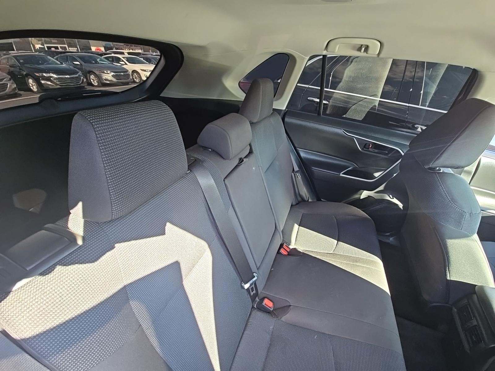 2023 Toyota RAV4 LE FWD