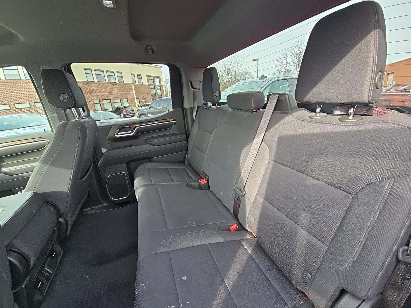 2022 Chevrolet Silverado 1500 LT AWD