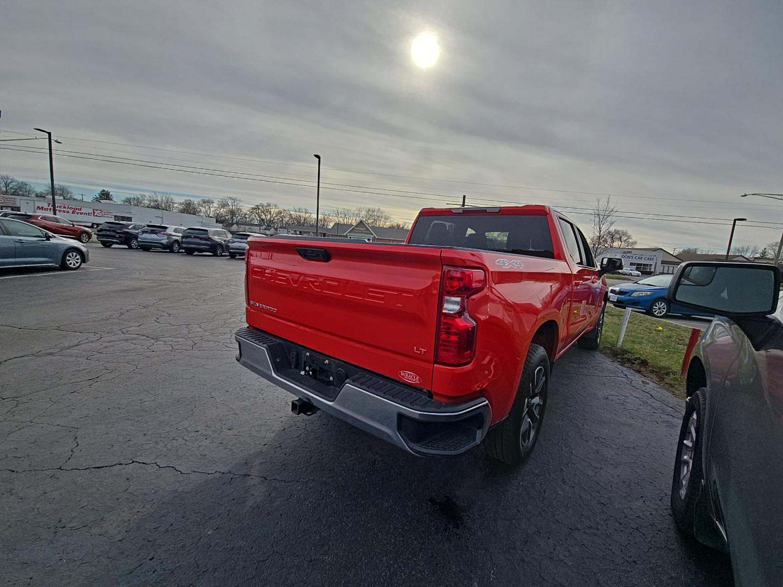 2022 Chevrolet Silverado 1500 LT AWD