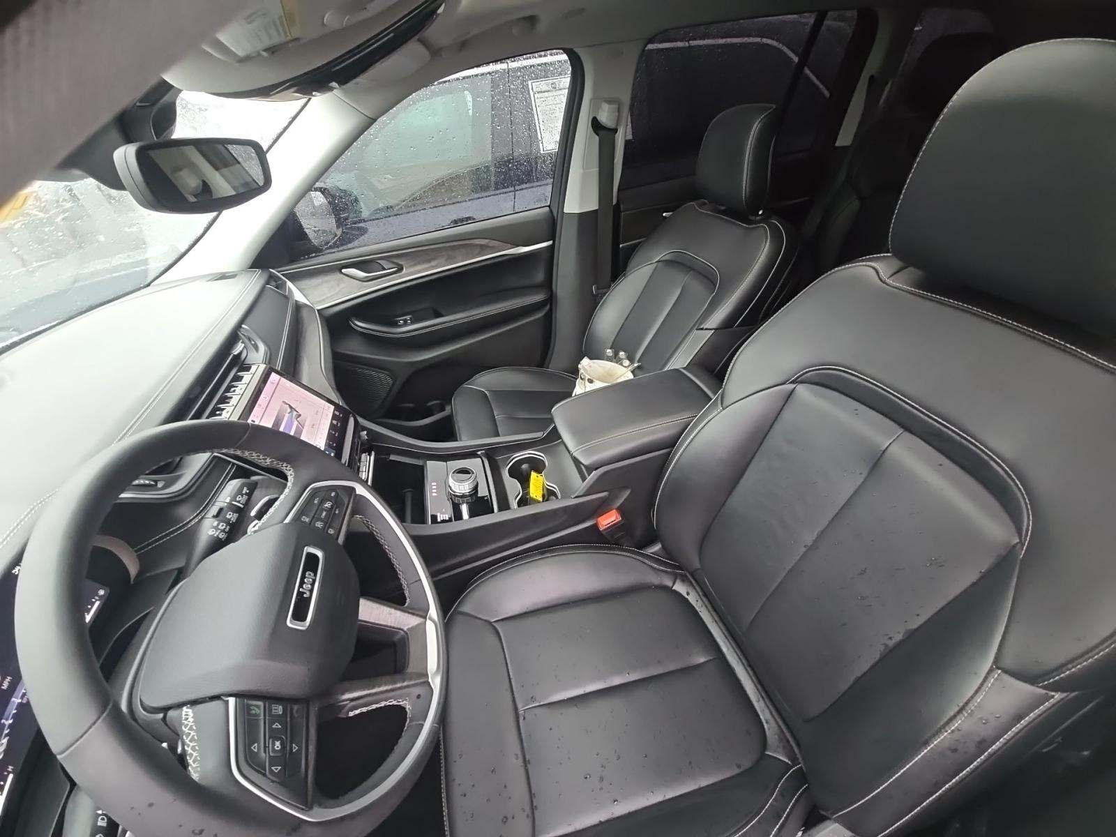 2024 Jeep Grand Cherokee Limited AWD