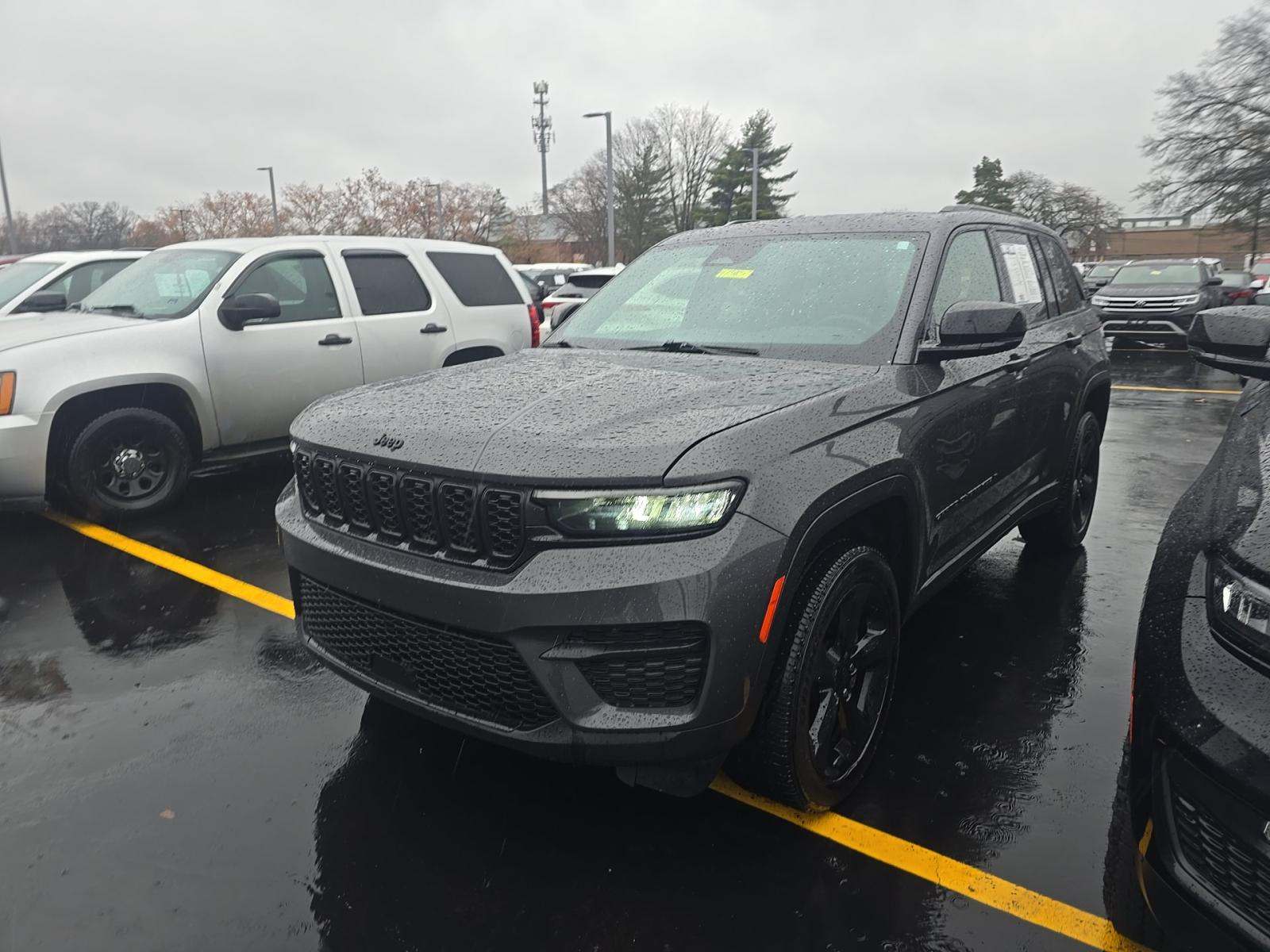 2023 Jeep Grand Cherokee Altitude X AWD