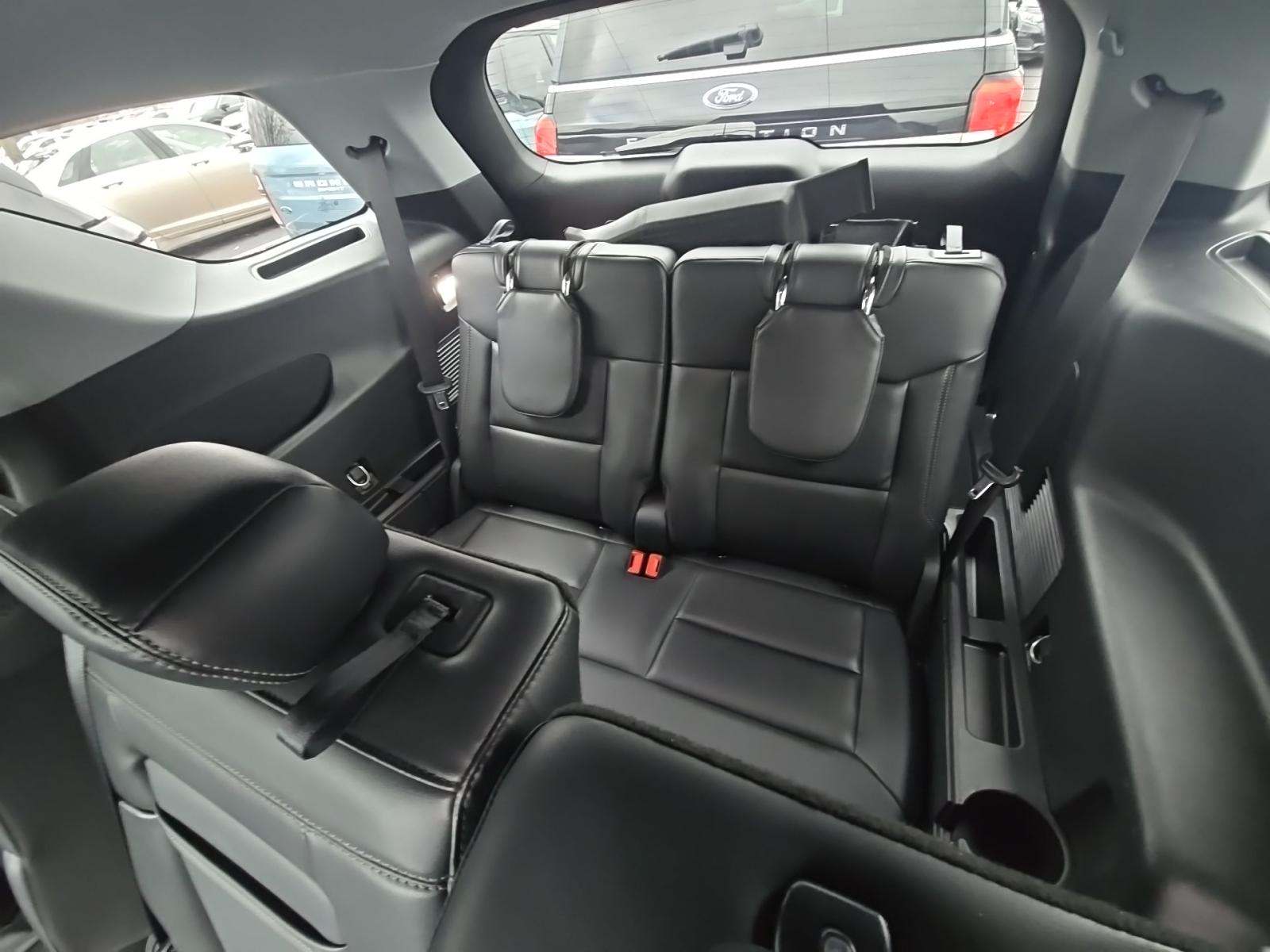 2022 Ford Explorer XLT AWD