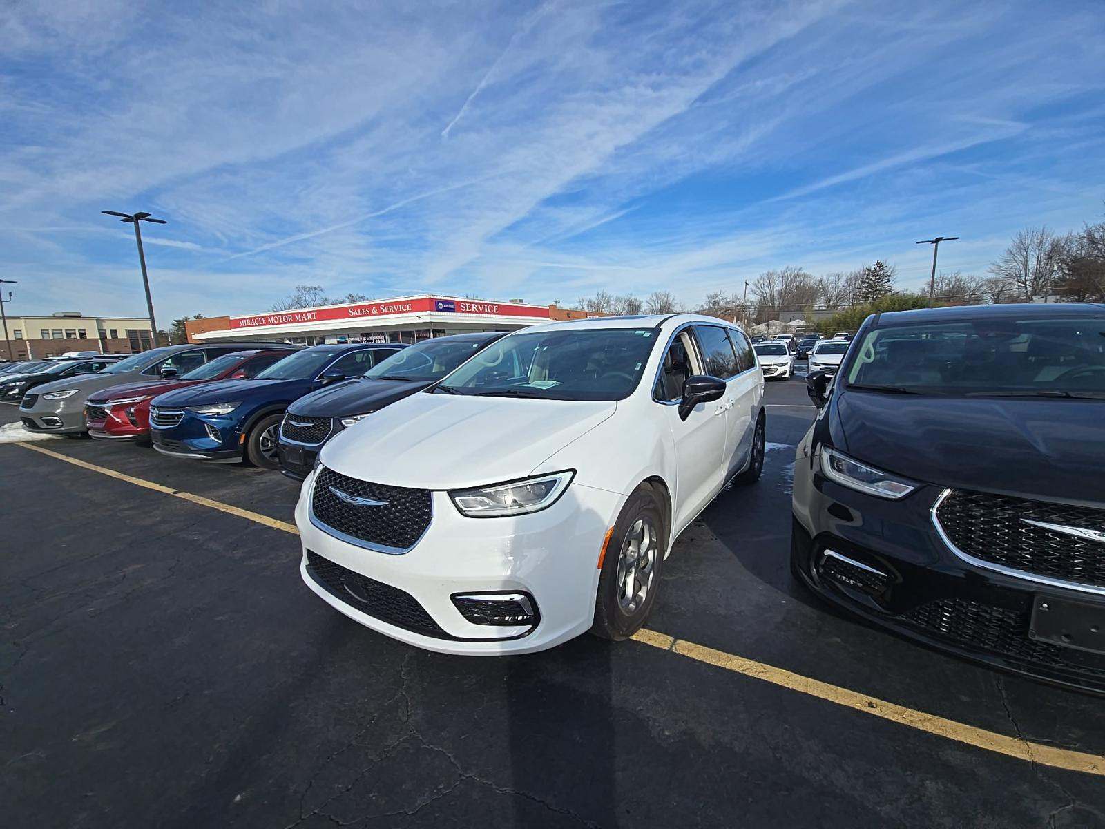 2024 Chrysler Pacifica Limited FWD