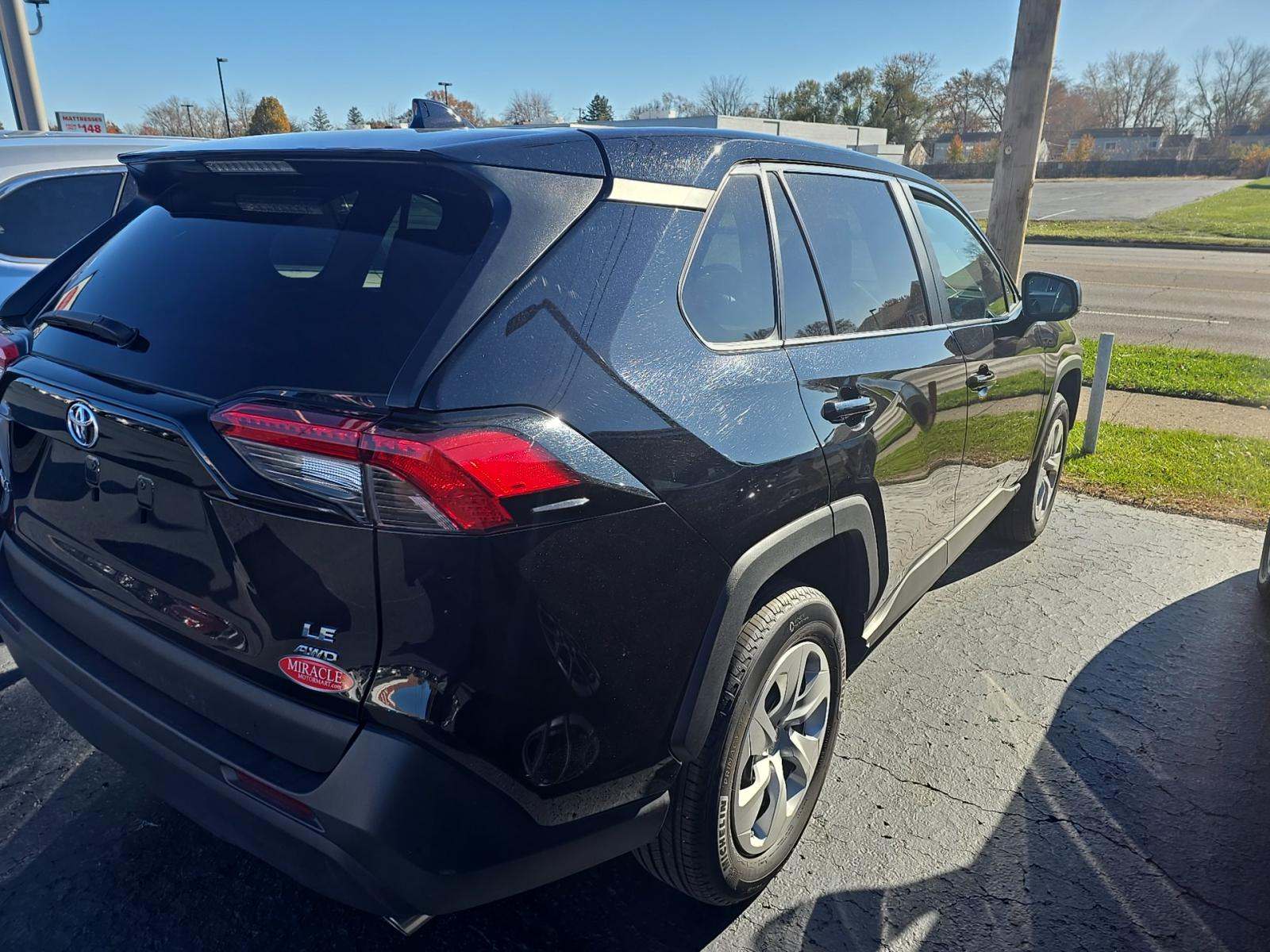 2024 Toyota RAV4 LE AWD