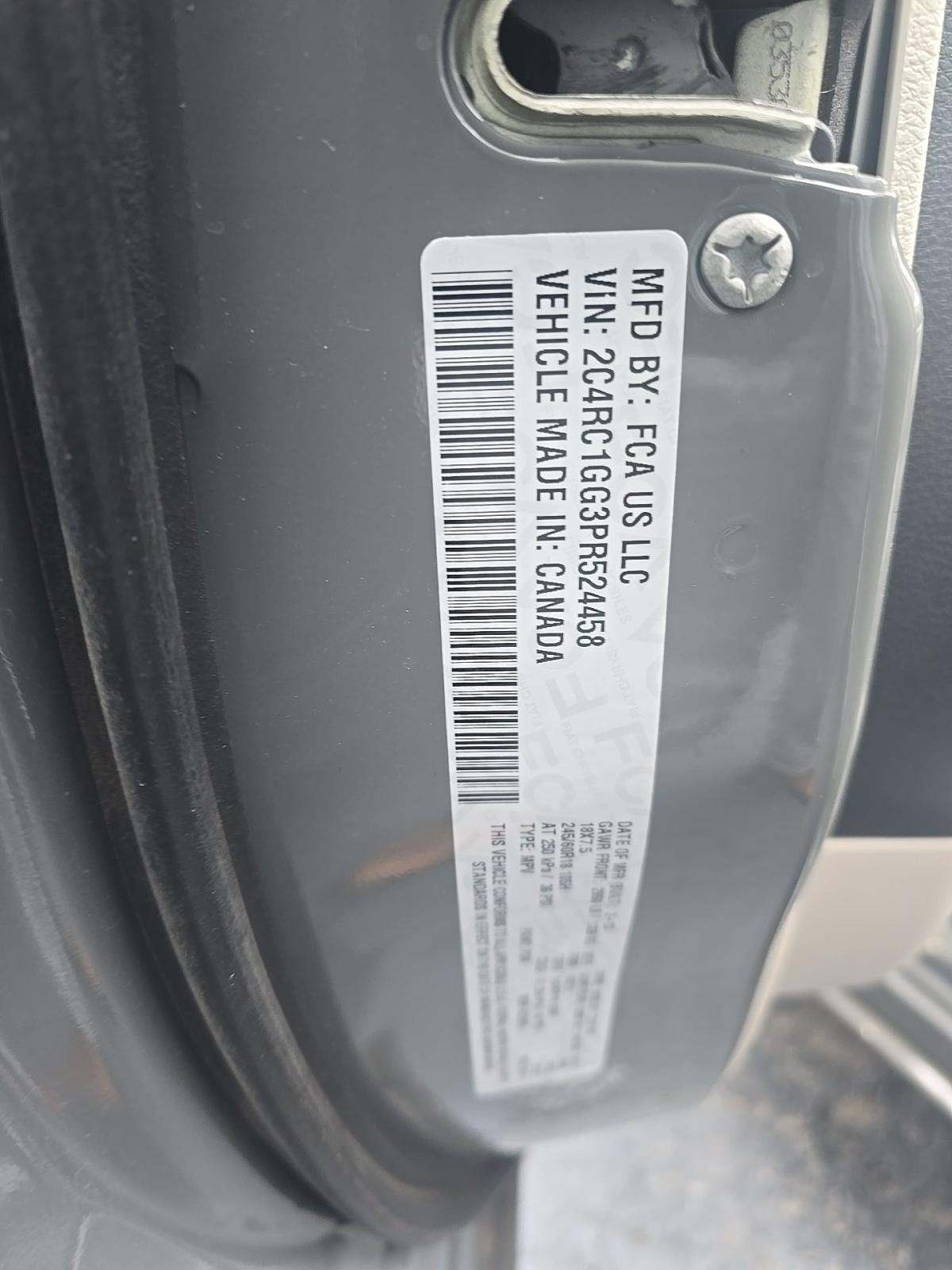 2023 Chrysler Pacifica Limited FWD