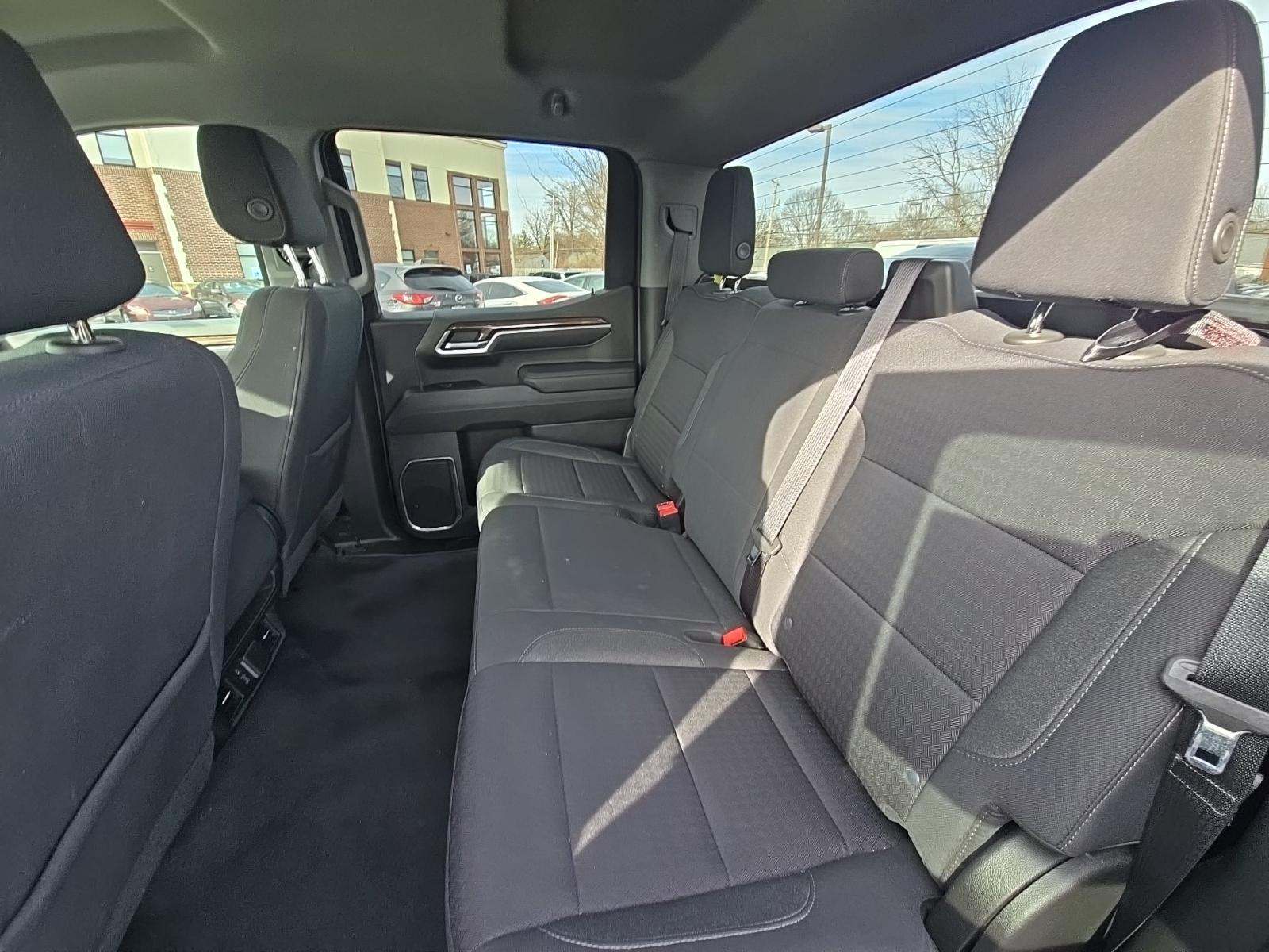 2022 Chevrolet Silverado 1500 LT AWD