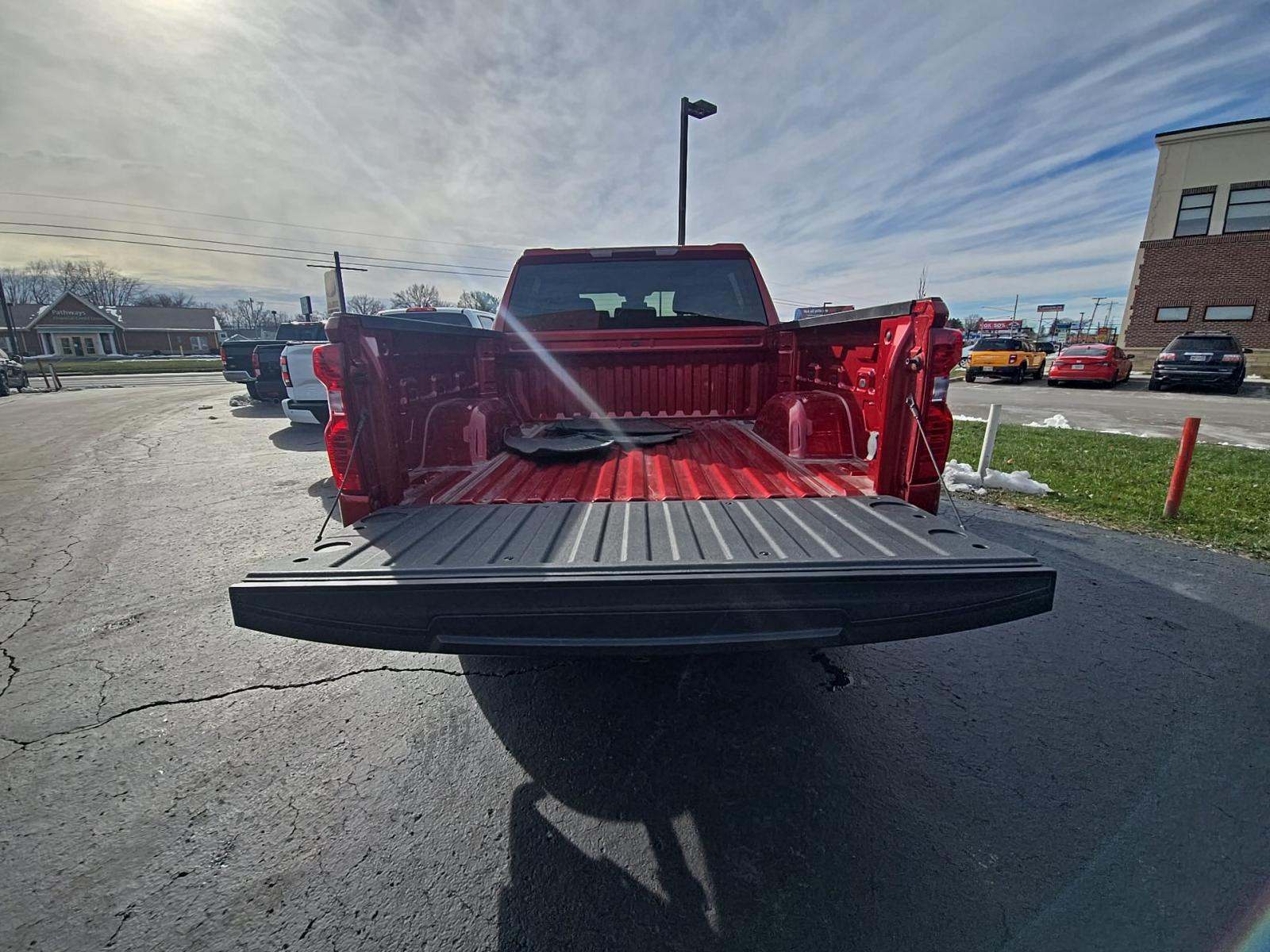 2022 Chevrolet Silverado 1500 LT AWD