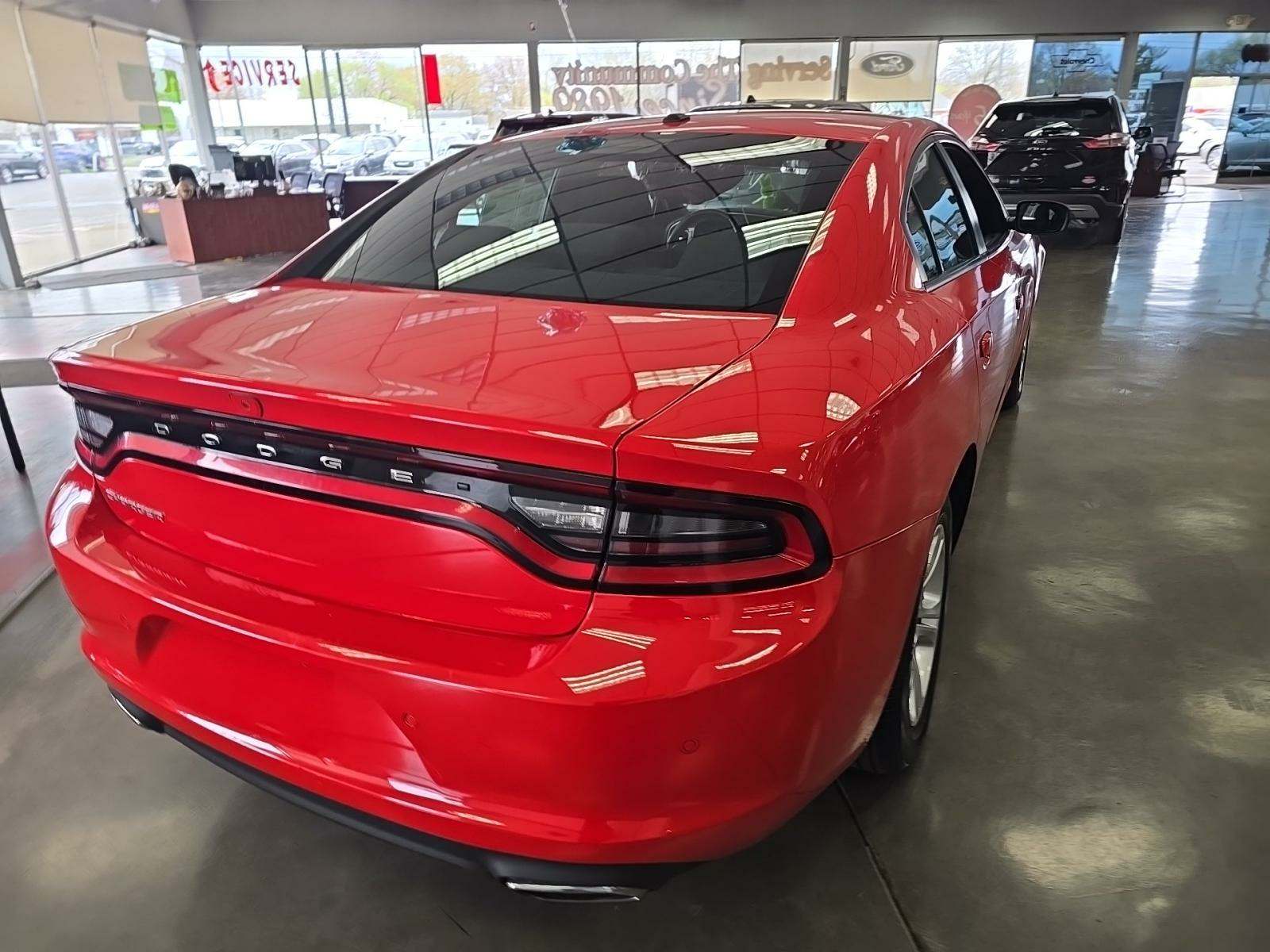 2022 Dodge Charger SXT RWD