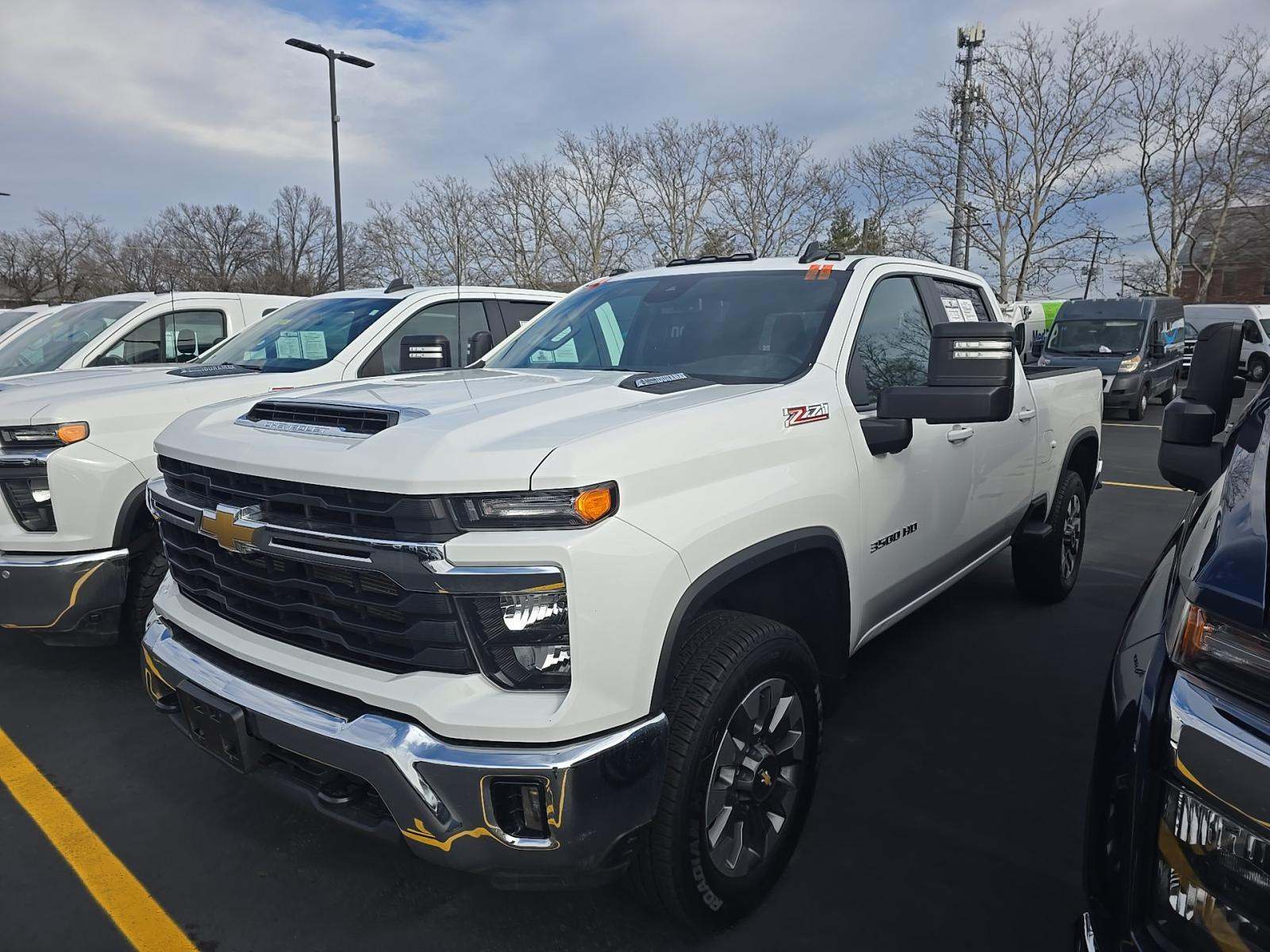 2024 Chevrolet Silverado 3500HD LT AWD