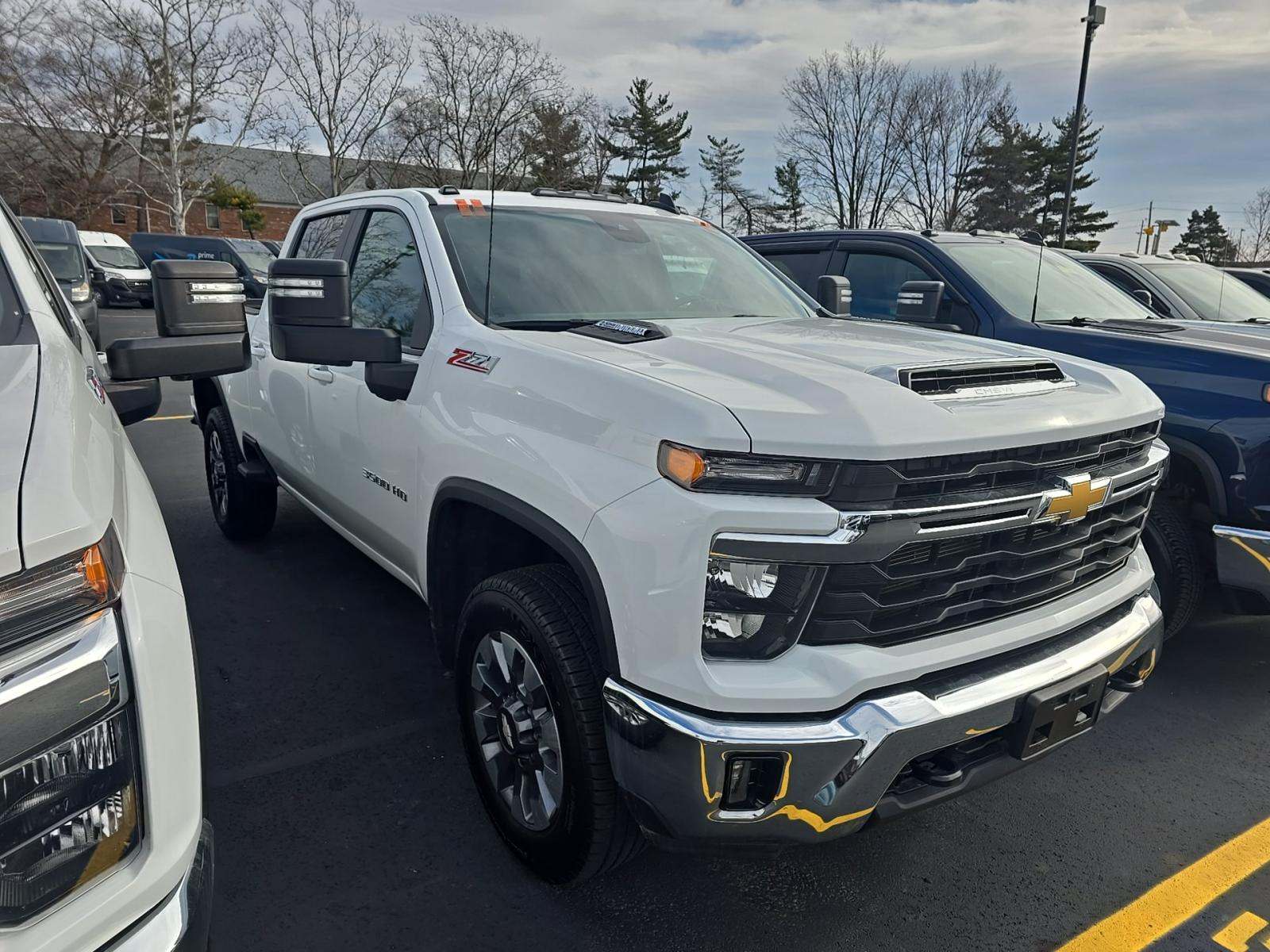 2024 Chevrolet Silverado 3500HD LT AWD