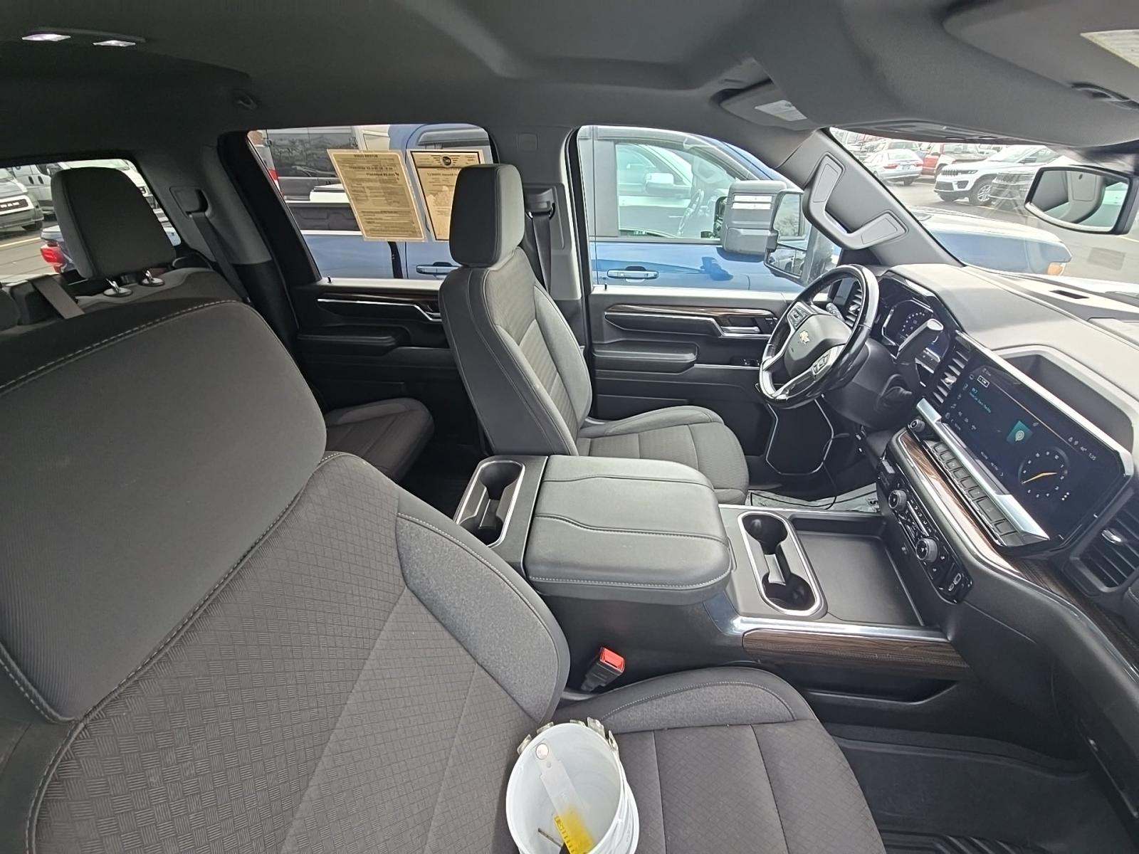 2024 Chevrolet Silverado 3500HD LT AWD