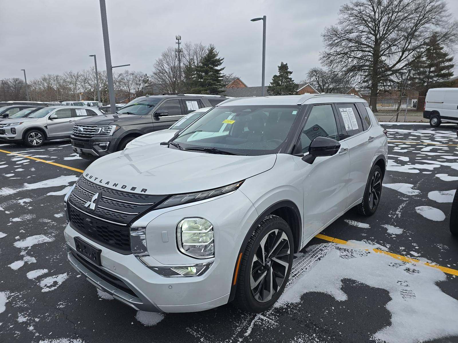 2022 Mitsubishi Outlander SEL Launch Edition AWD