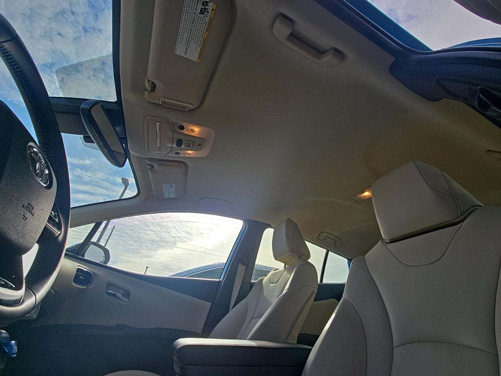 2022 Toyota Prius Limited FWD