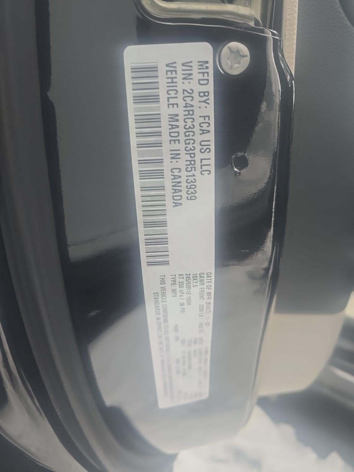 2023 Chrysler Pacifica Limited AWD