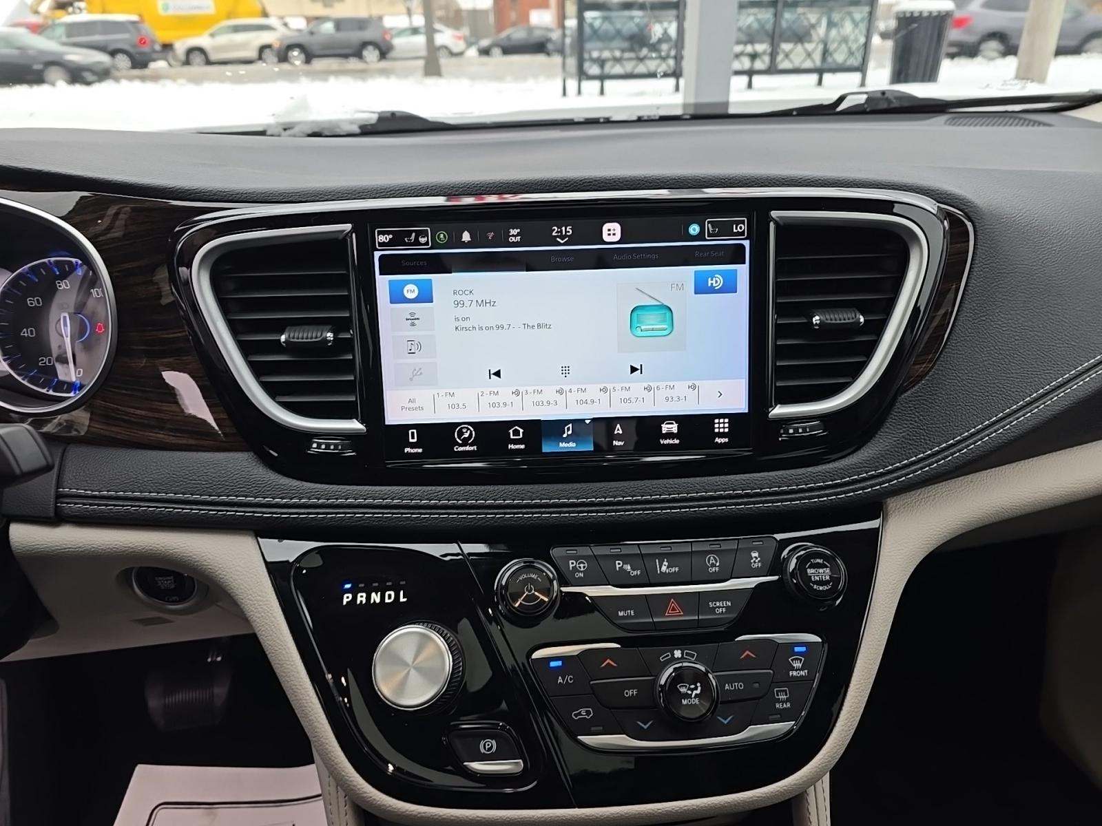 2023 Chrysler Pacifica Limited AWD