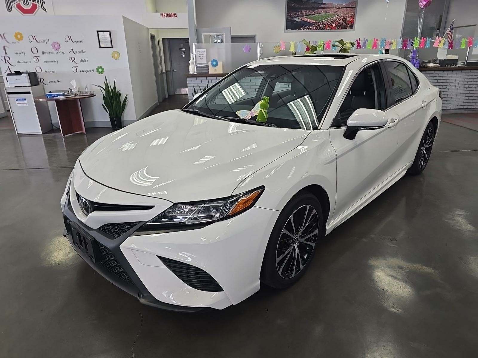 2018 Toyota Camry SE FWD