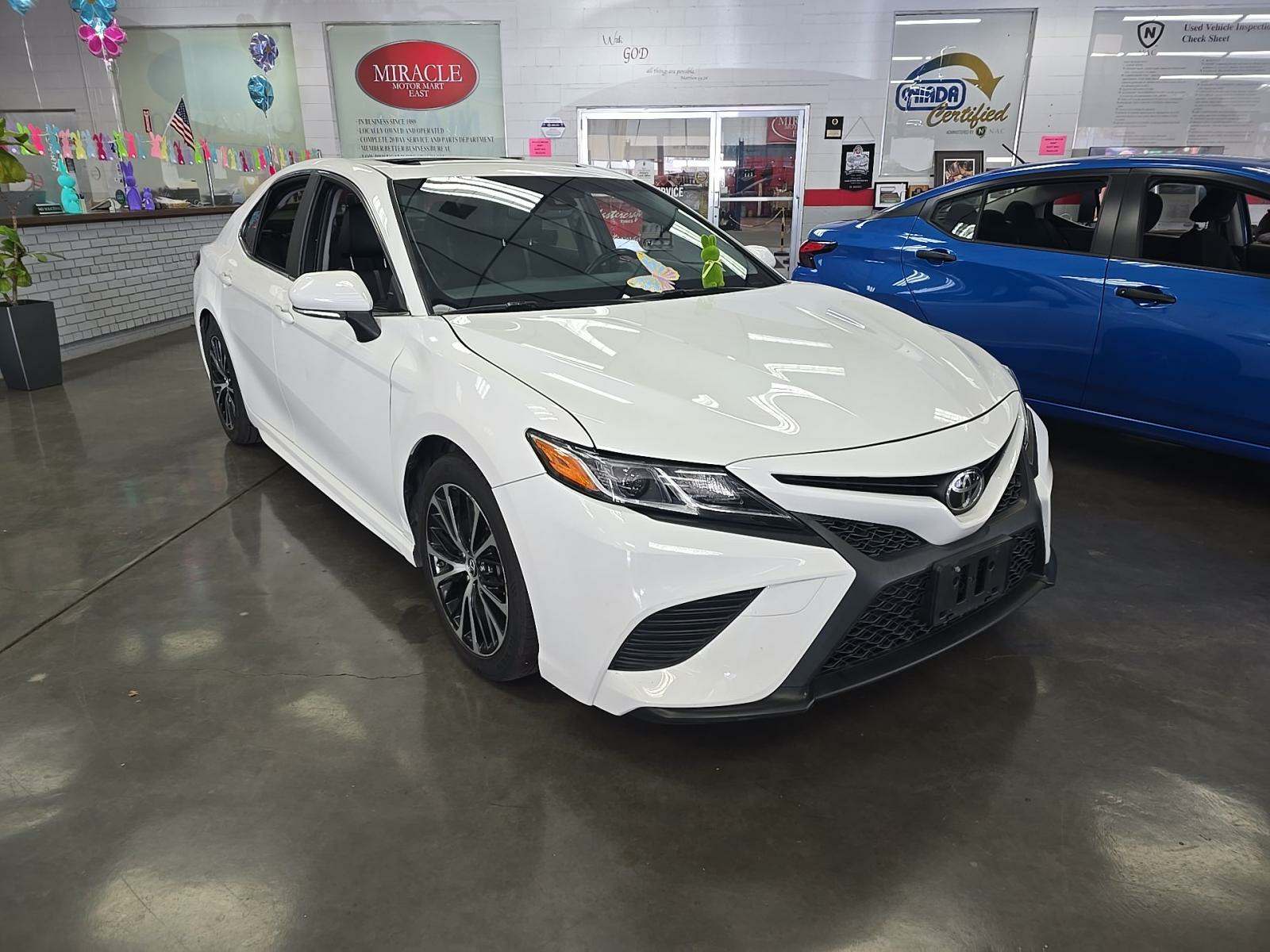 2018 Toyota Camry SE FWD