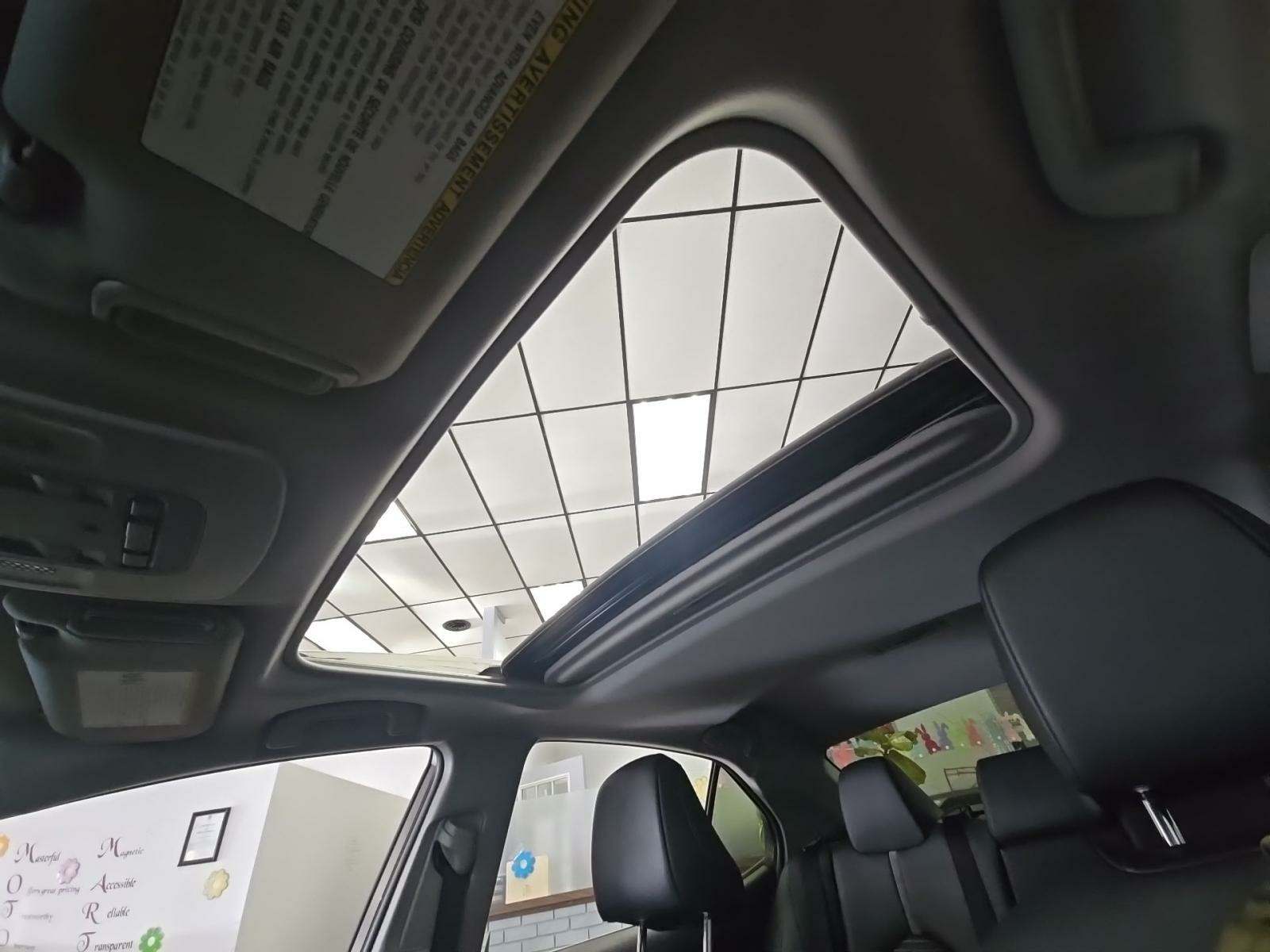 2018 Toyota Camry SE FWD