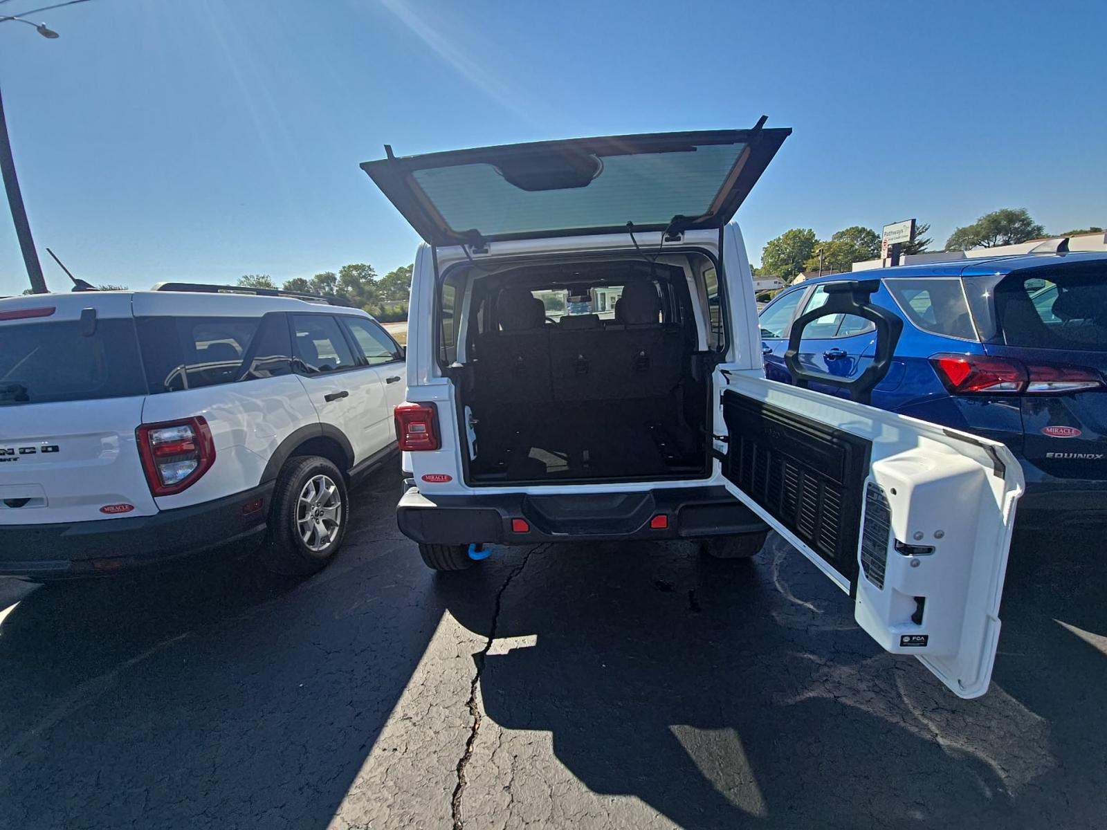 2024 Jeep Wrangler 4xe Sahara AWD