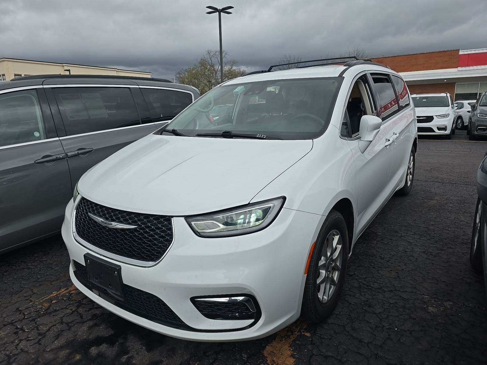 2022 Chrysler Pacifica Touring L FWD