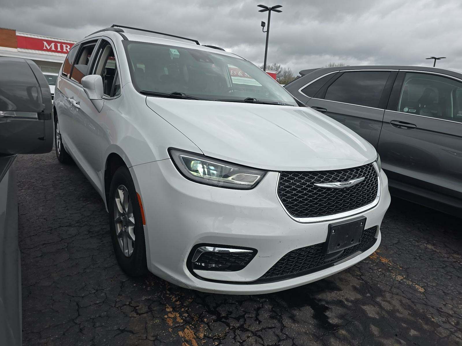 2022 Chrysler Pacifica Touring L FWD