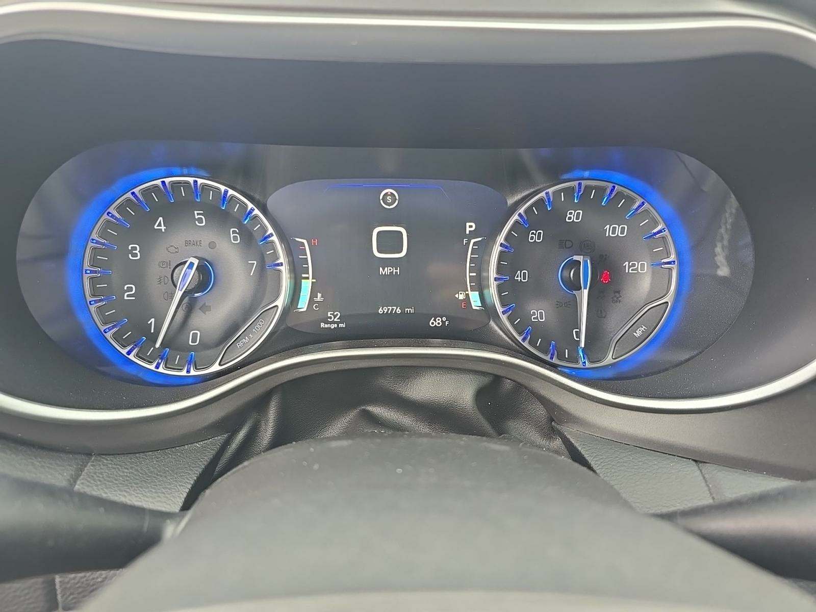 2022 Chrysler Pacifica Touring L FWD