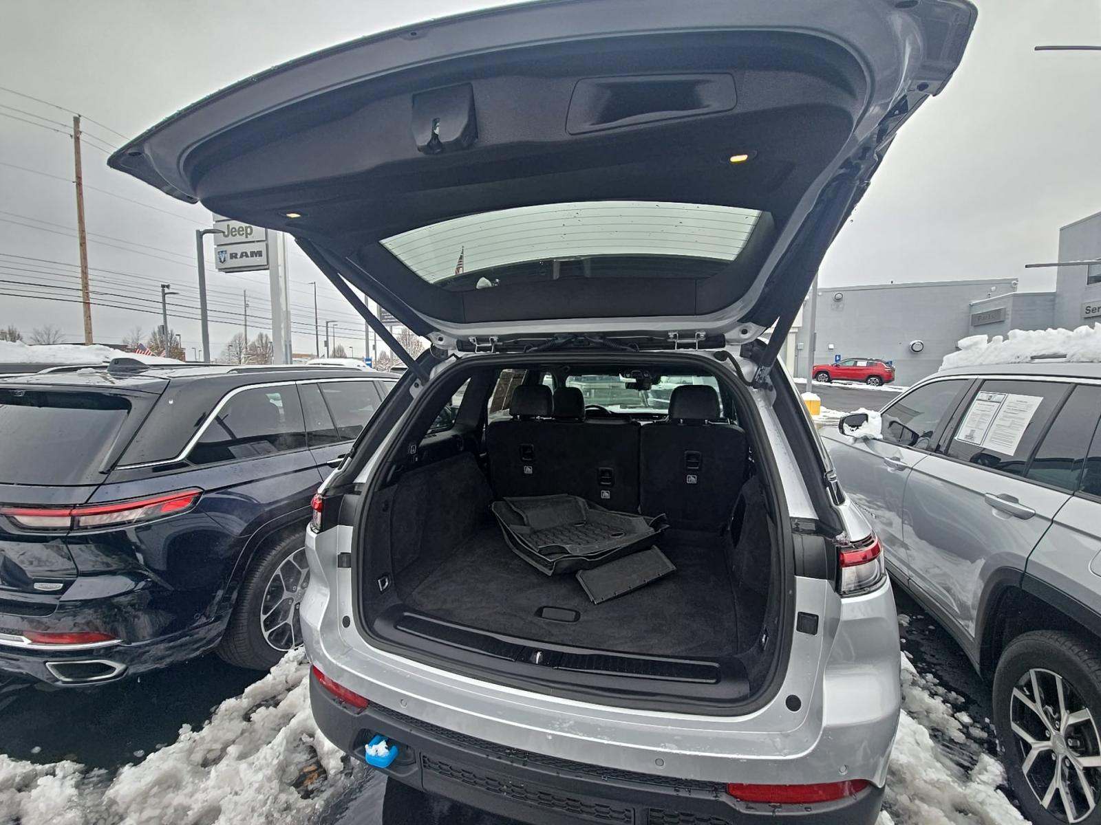 2023 Jeep Grand Cherokee 4xe Trailhawk AWD