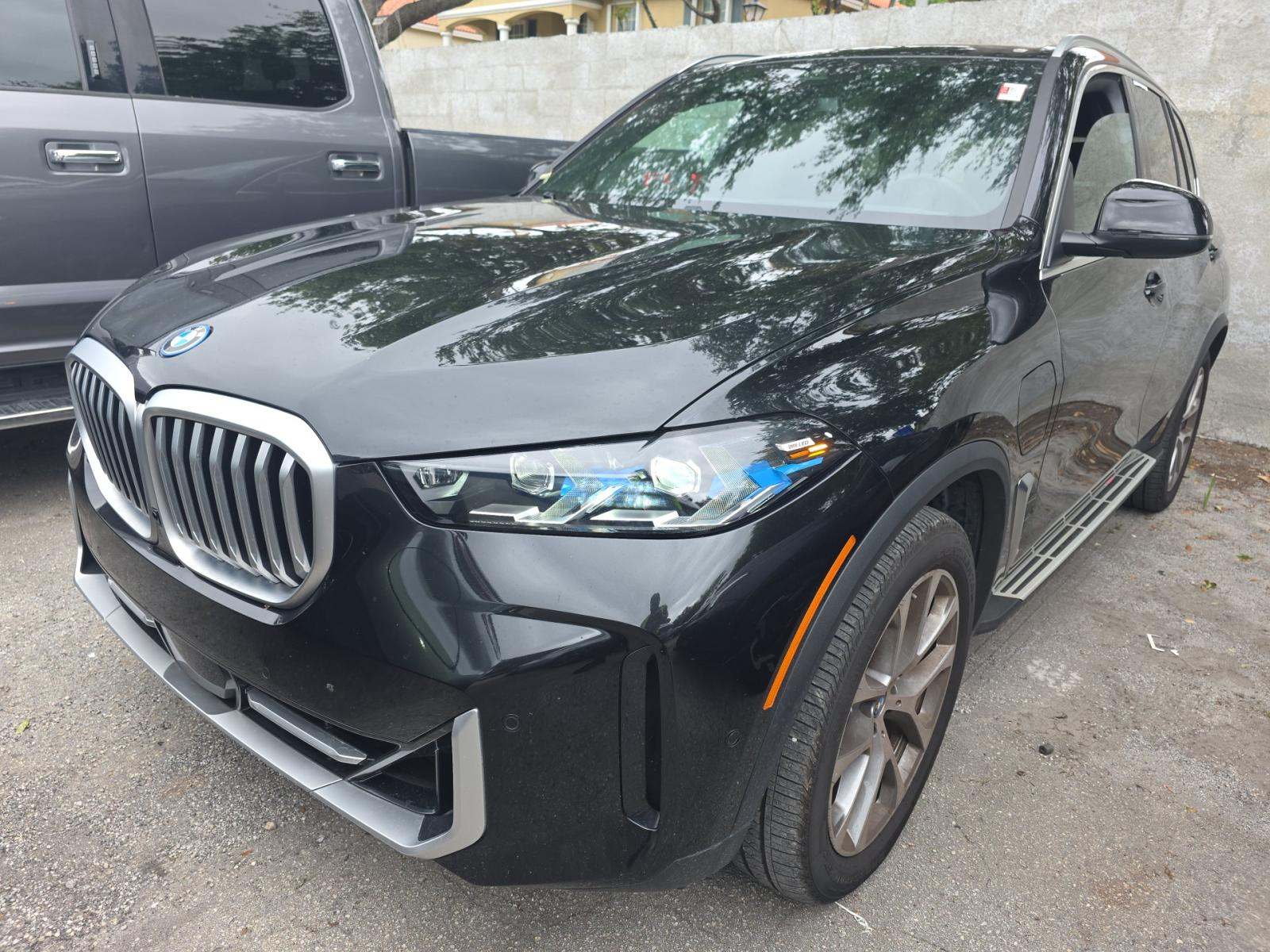 2025 BMW X5 xDrive50e AWD