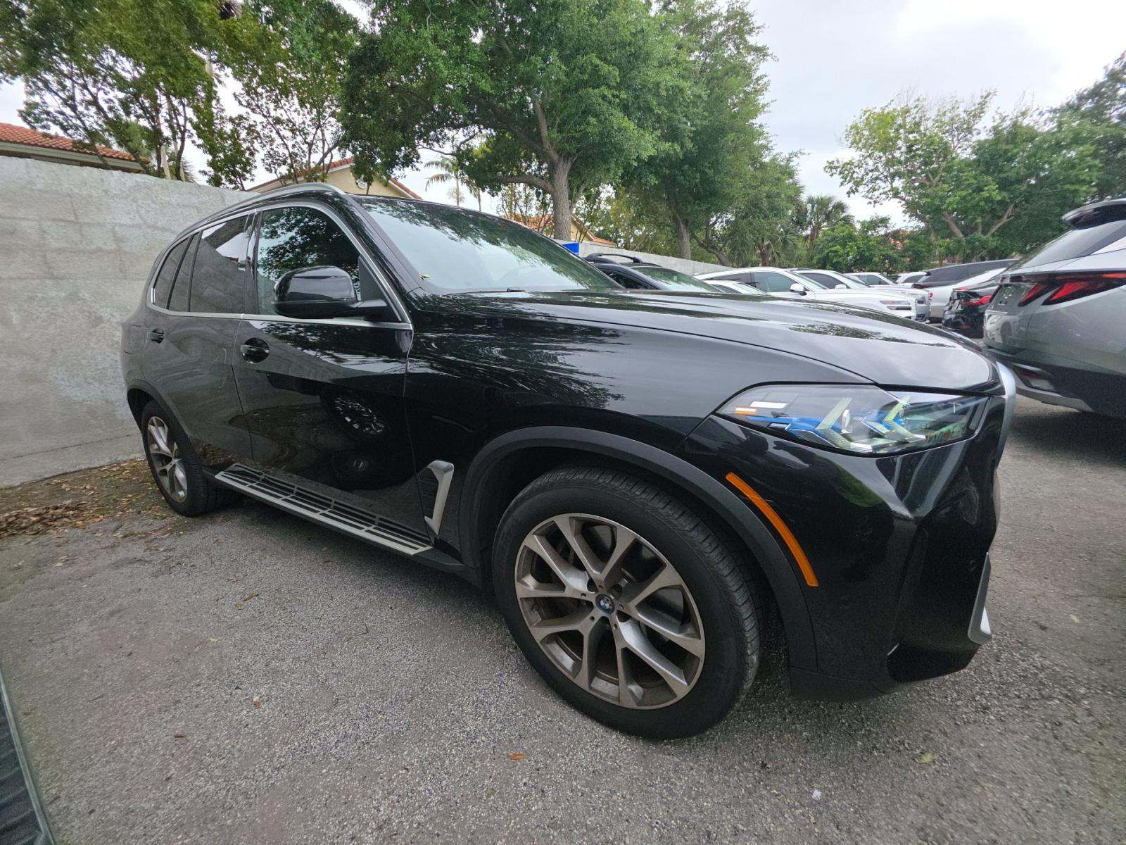 2025 BMW X5 xDrive50e AWD