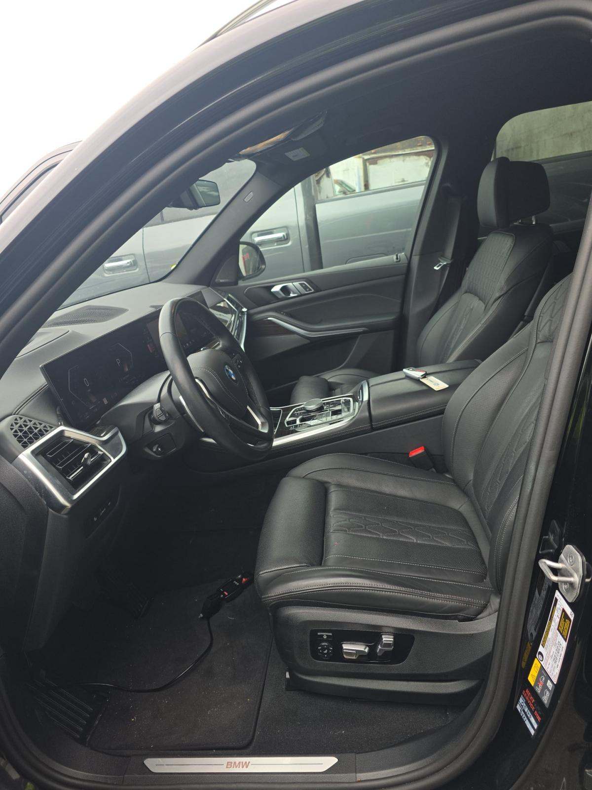 2025 BMW X5 xDrive50e AWD