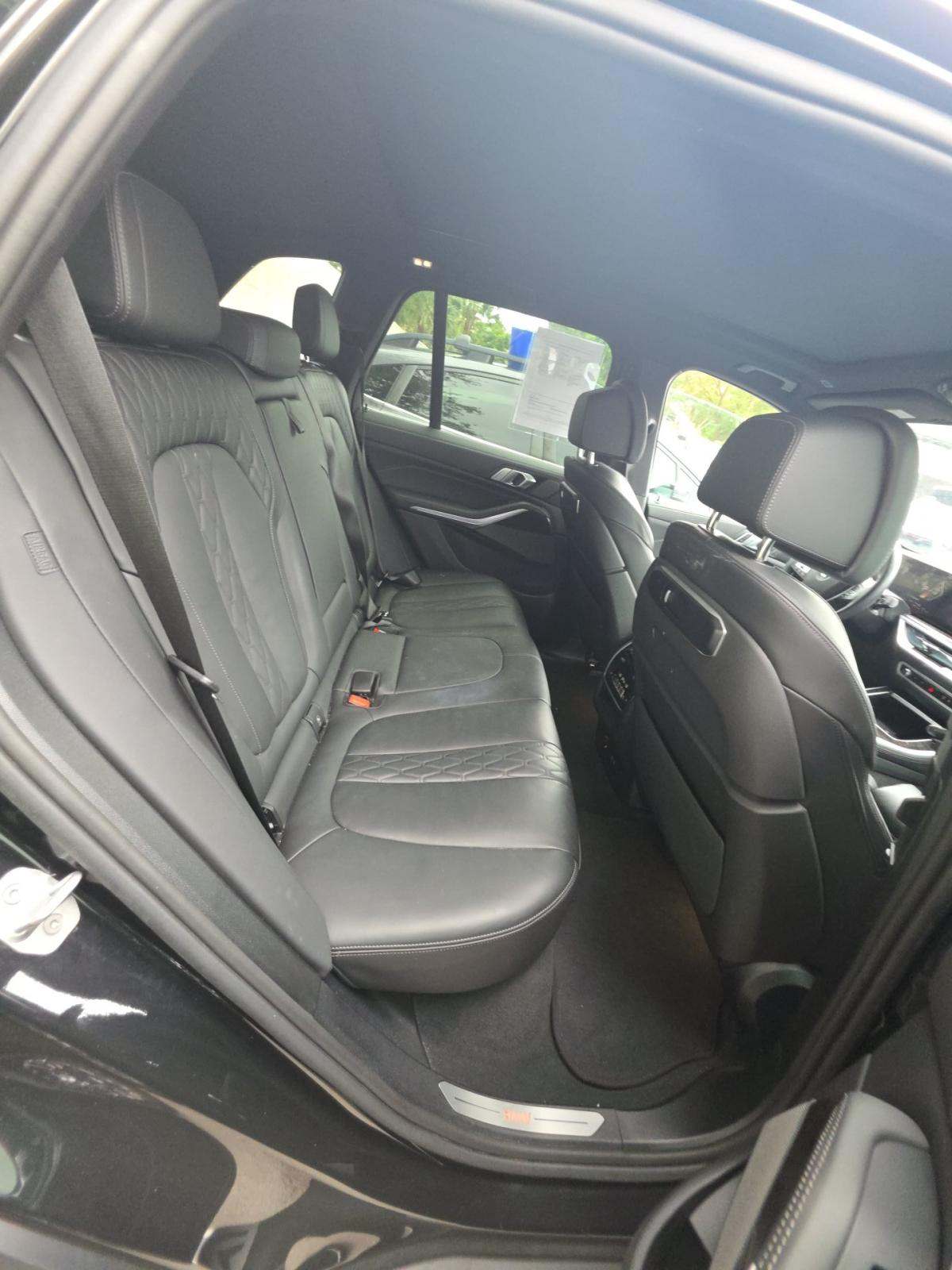 2025 BMW X5 xDrive50e AWD