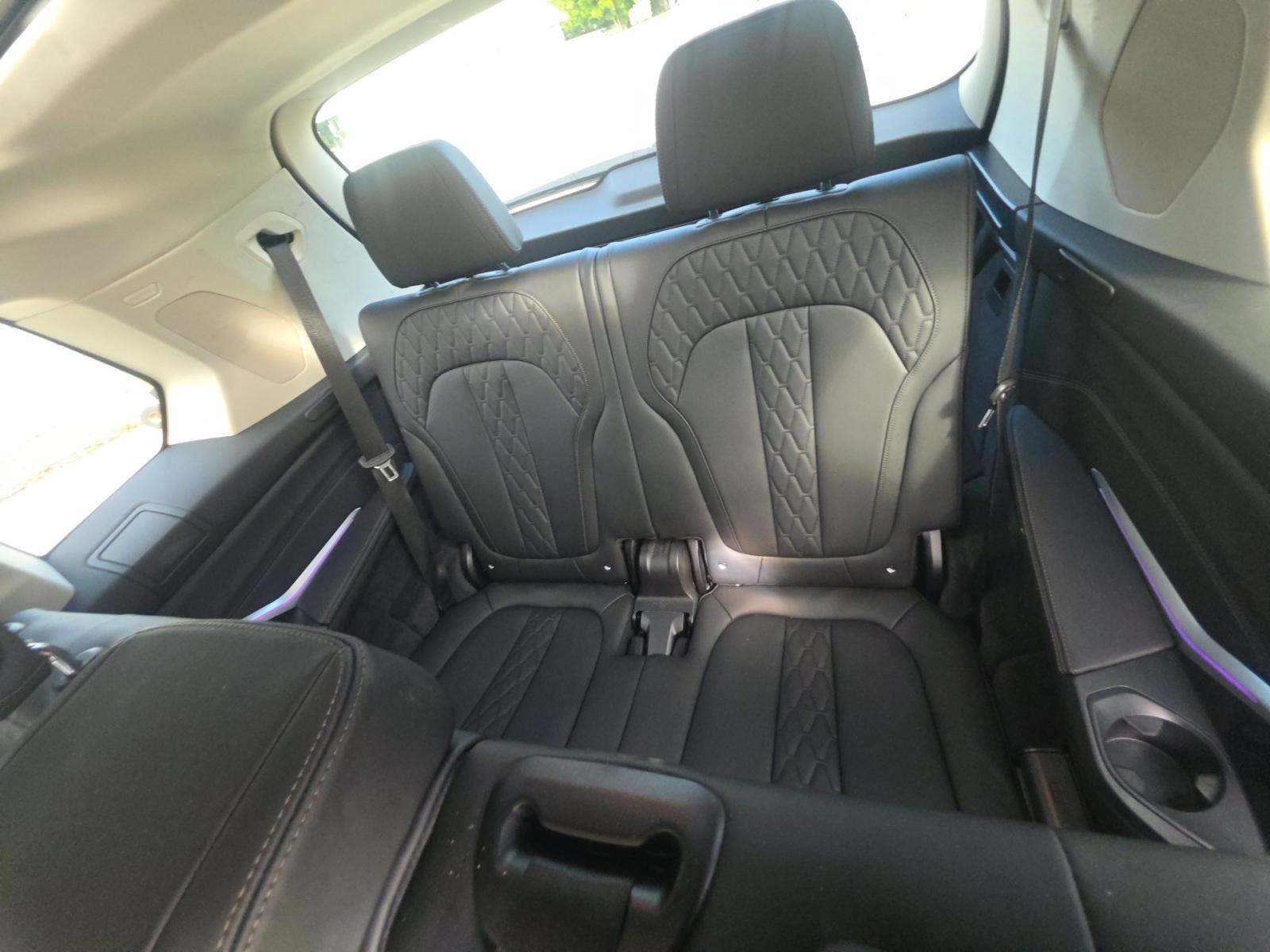 2026 BMW X7 xDrive40i AWD