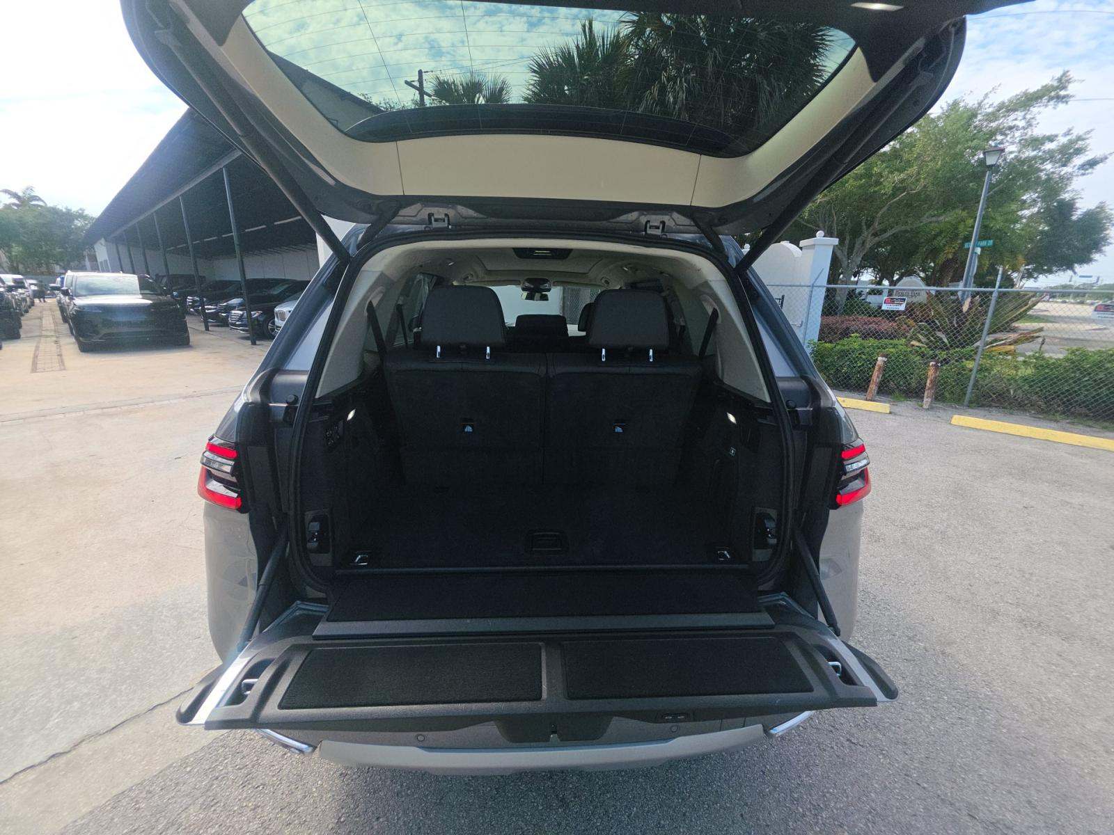 2026 BMW X7 xDrive40i AWD