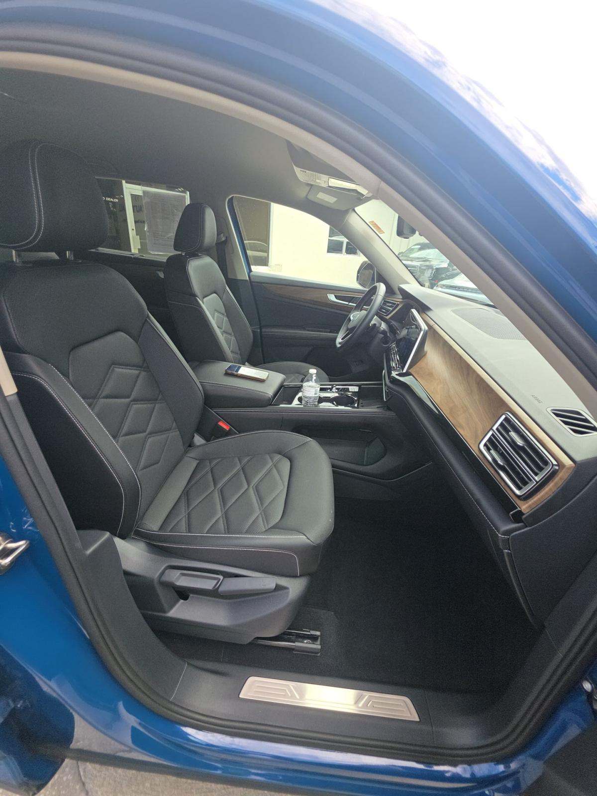 2026 Volkswagen Atlas 2.0T SE FWD