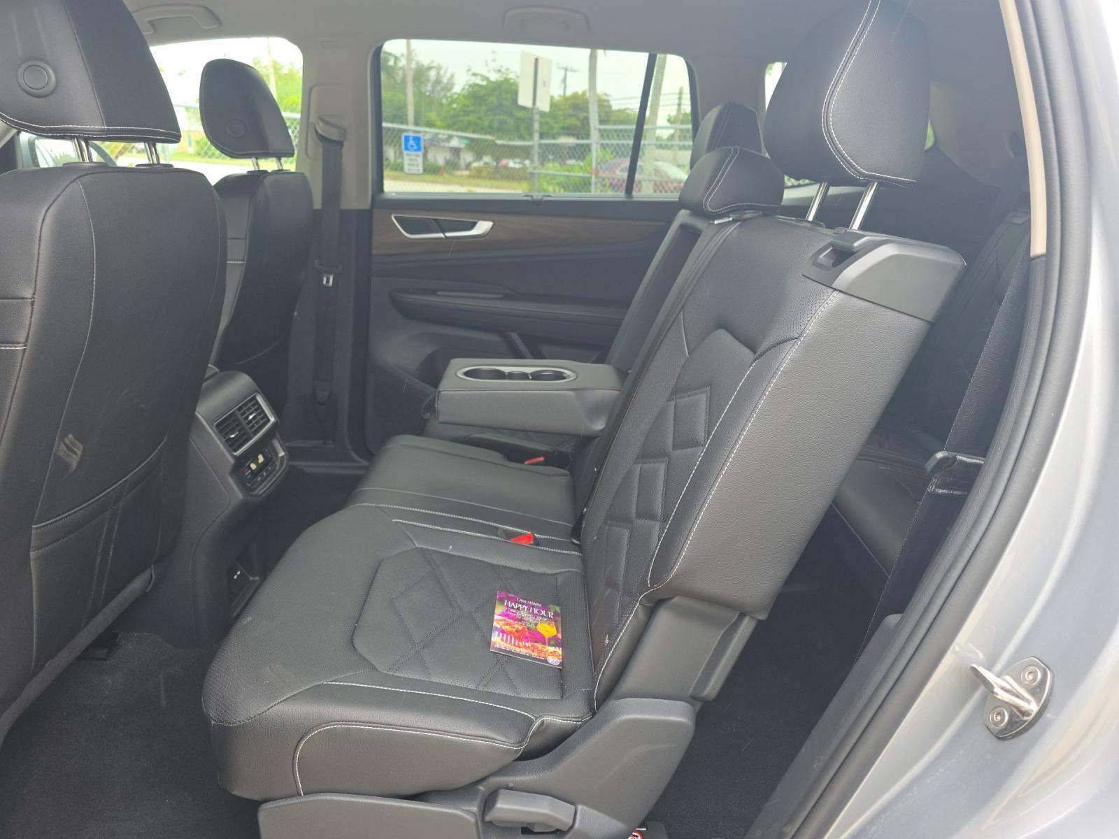 2026 Volkswagen Atlas 2.0T SE FWD
